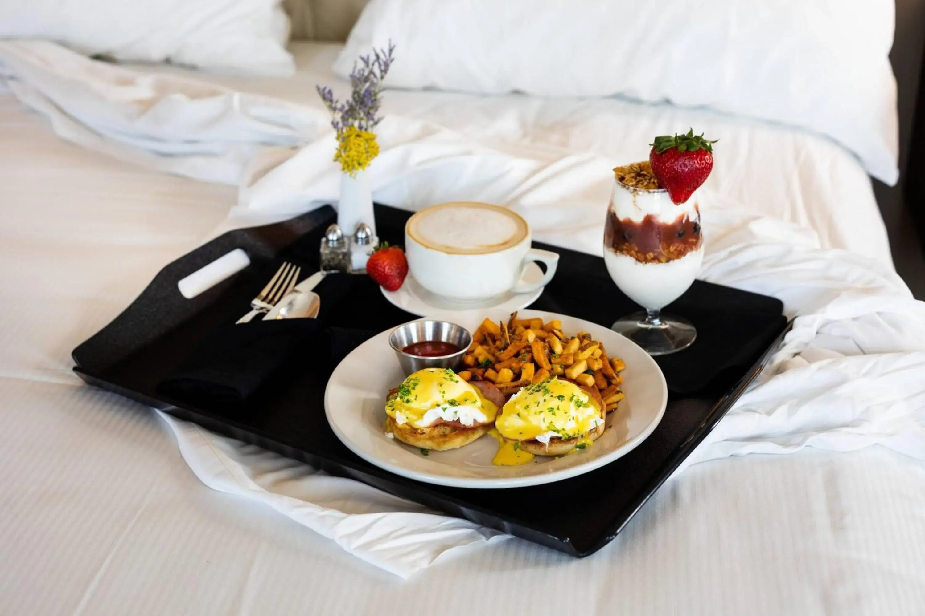 Breakfast, Bed in Ambassador Hotel Oklahoma City, Autograph Collection Breakfast, Bed in Ambassador Hotel Oklahoma City, Autograph Collection