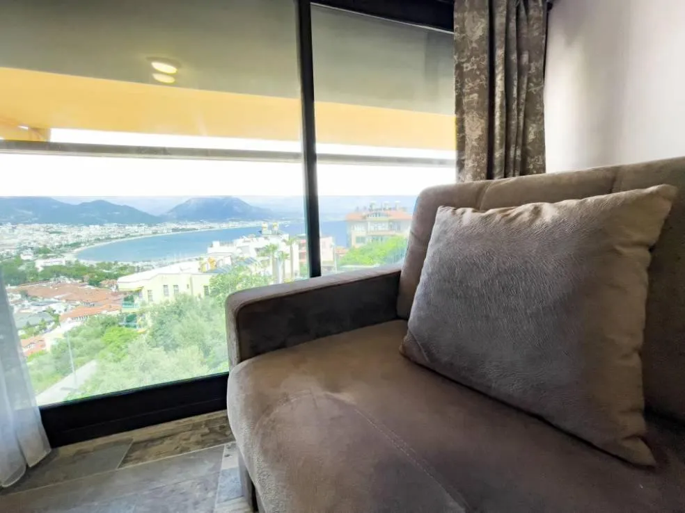 room service in Castle Light Boutique