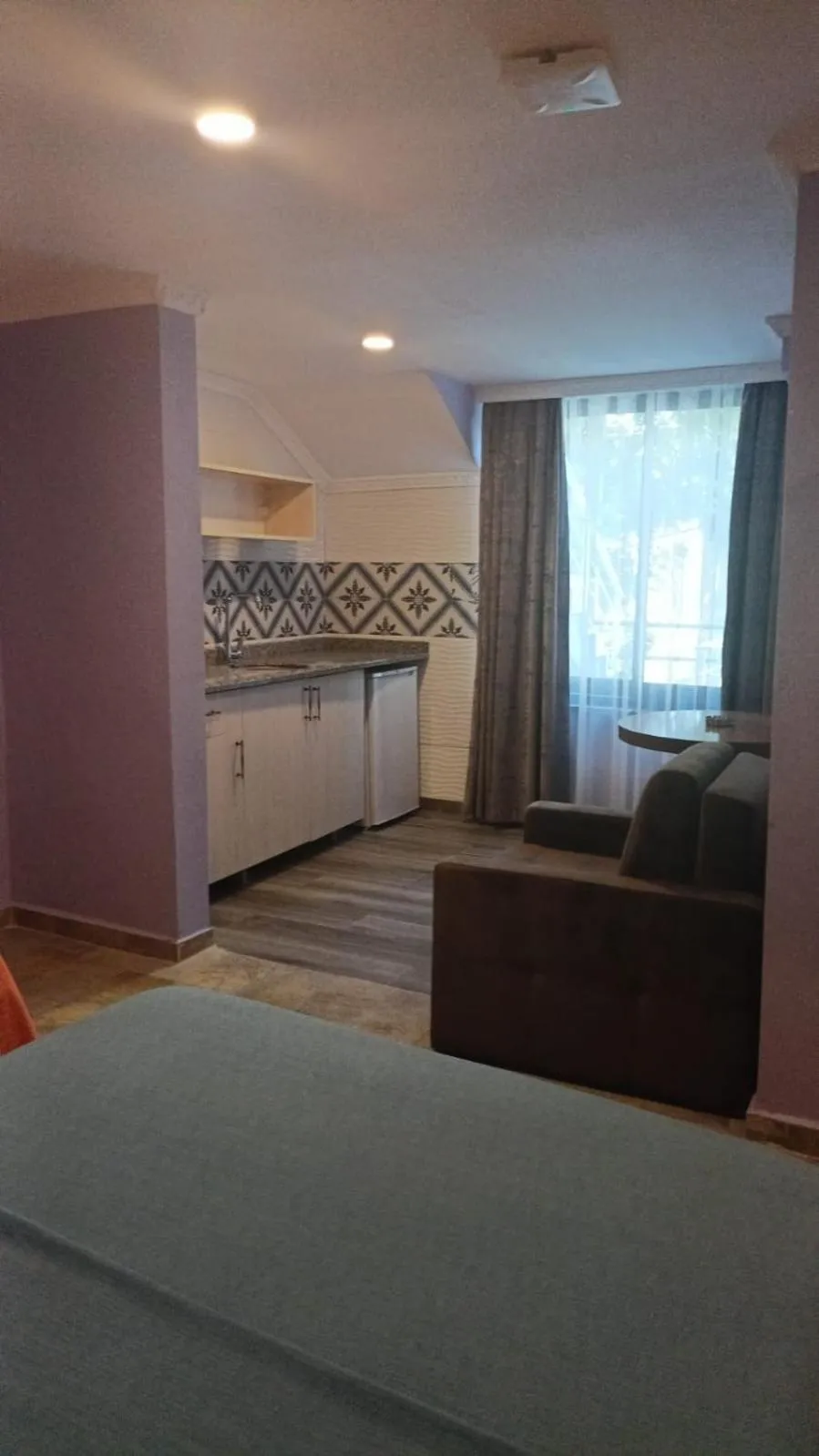 Photo of the whole room in Castle Light Boutique