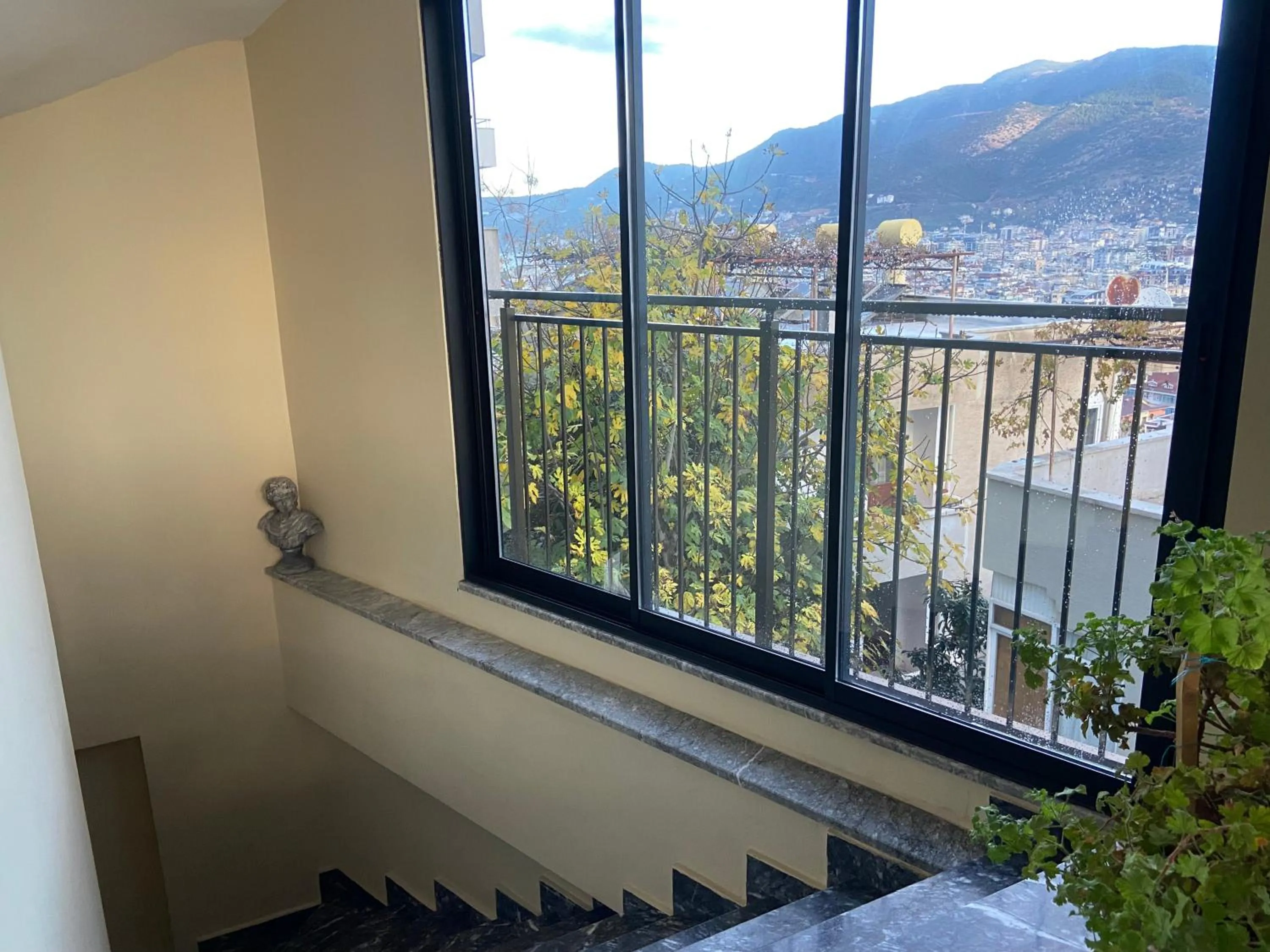 Castle Light Boutique