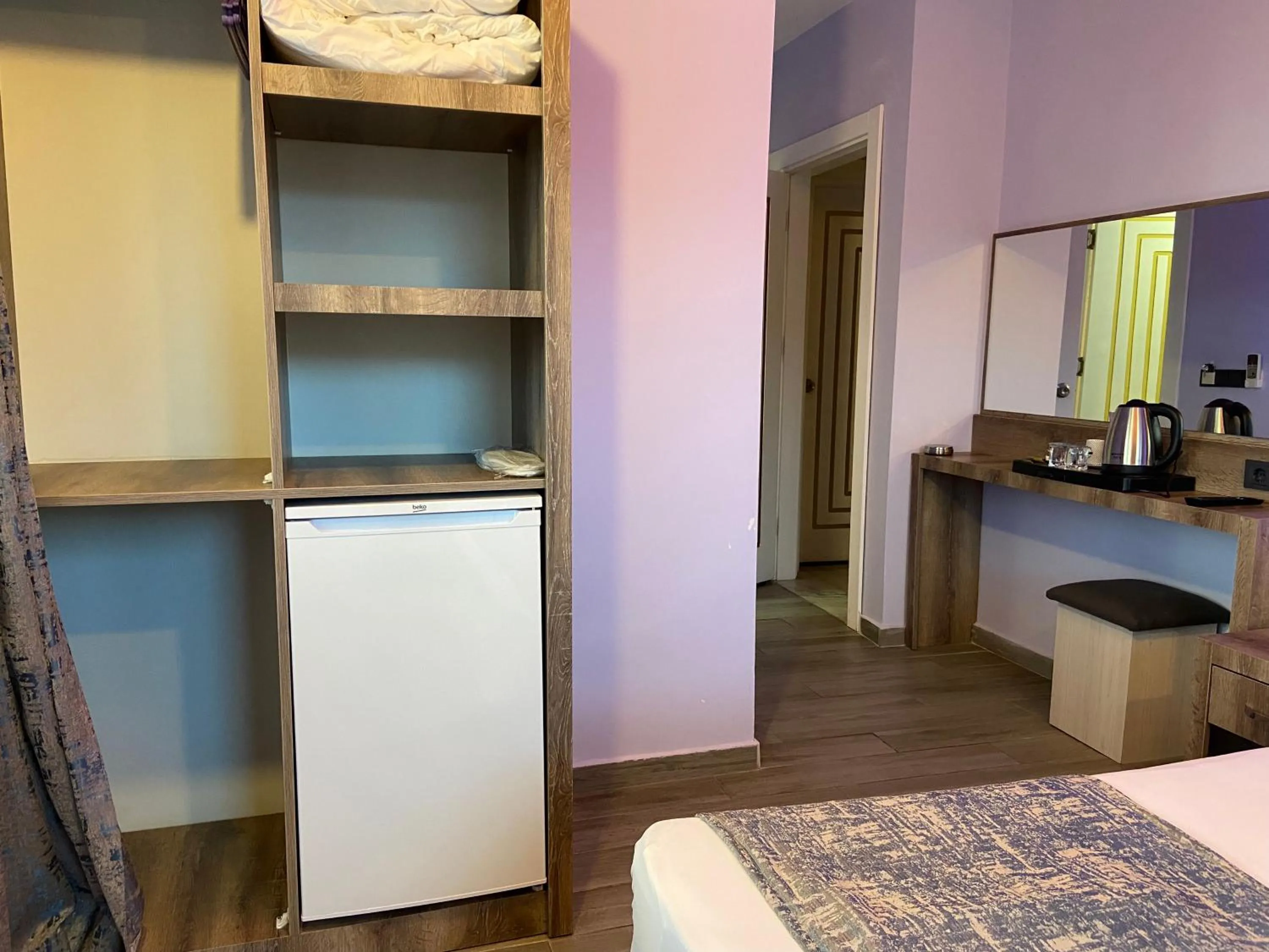 Castle Light Boutique