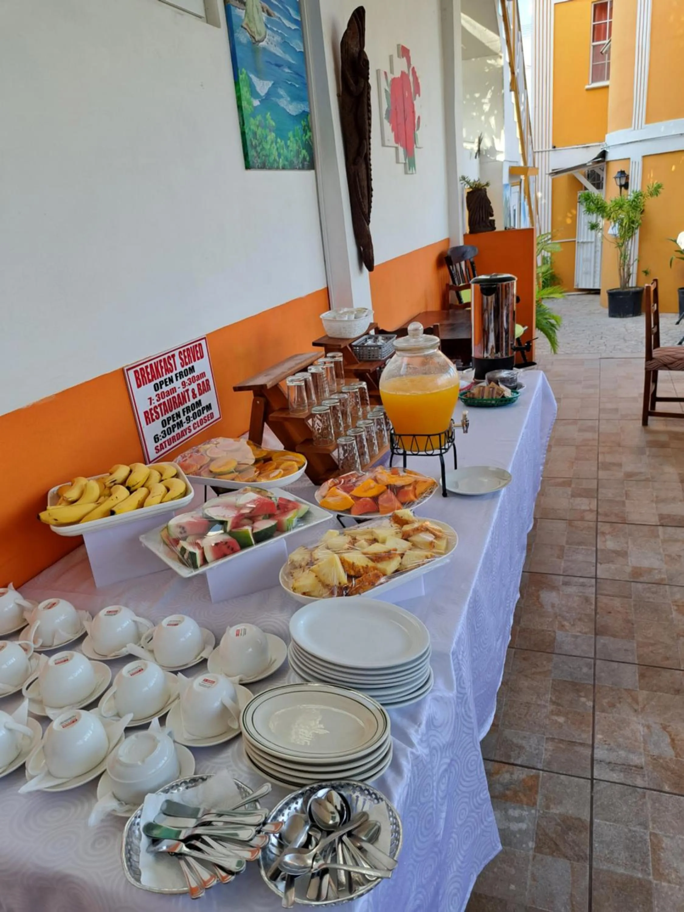 Food and drinks in St. James Guesthouse