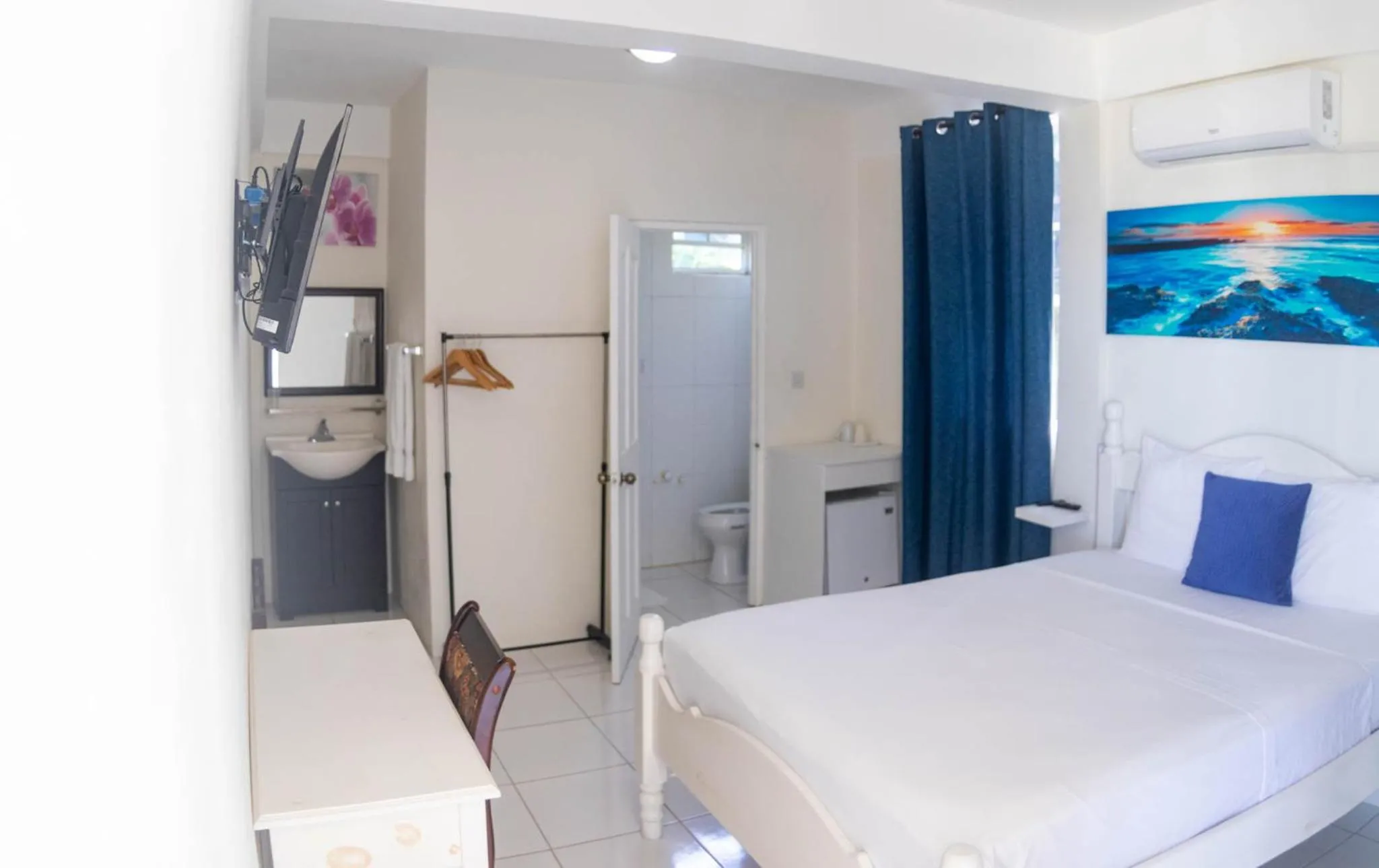Restaurant/places to eat, Bed in St. James Guesthouse