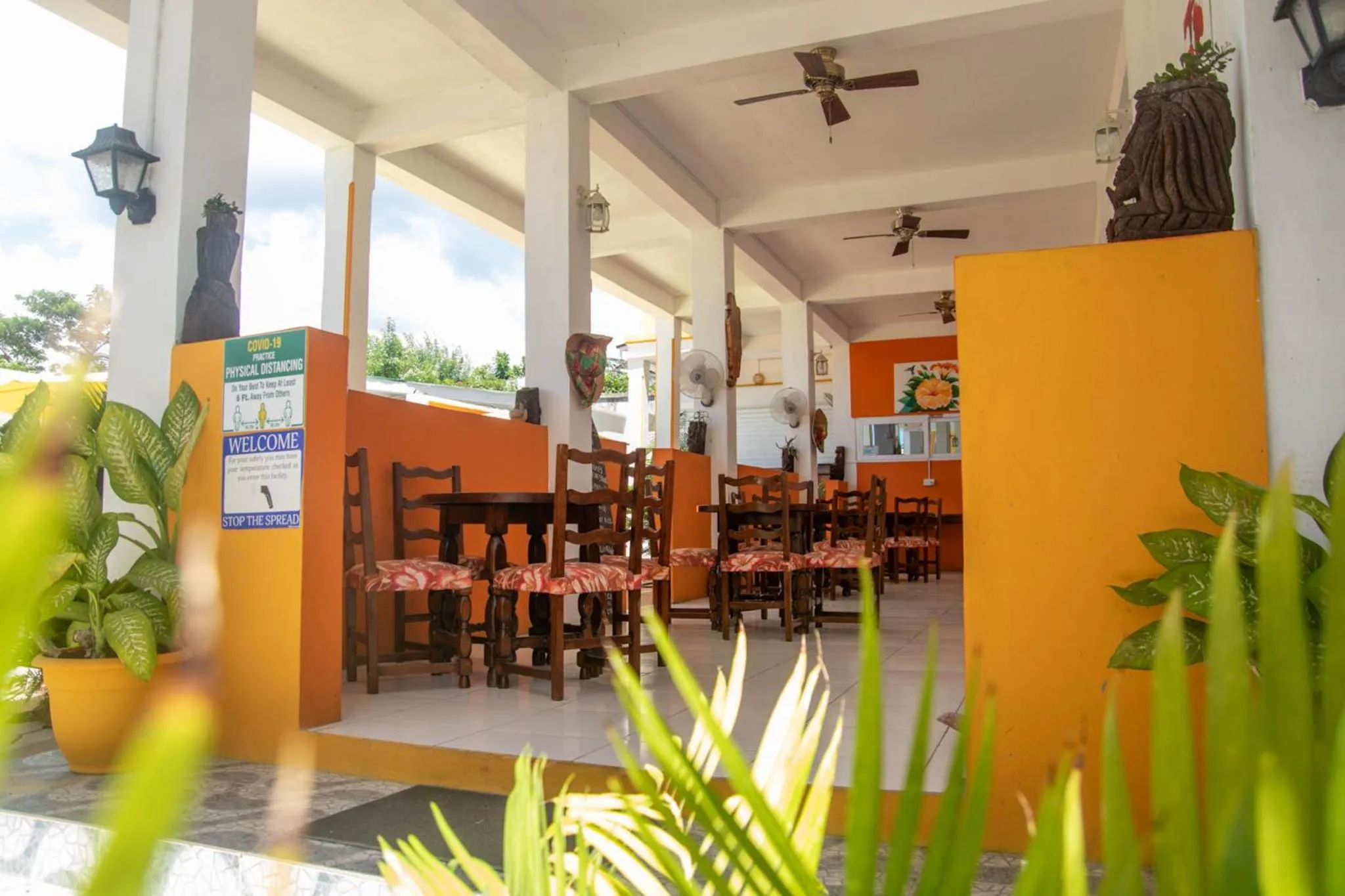 Restaurant/places to eat in St. James Guesthouse