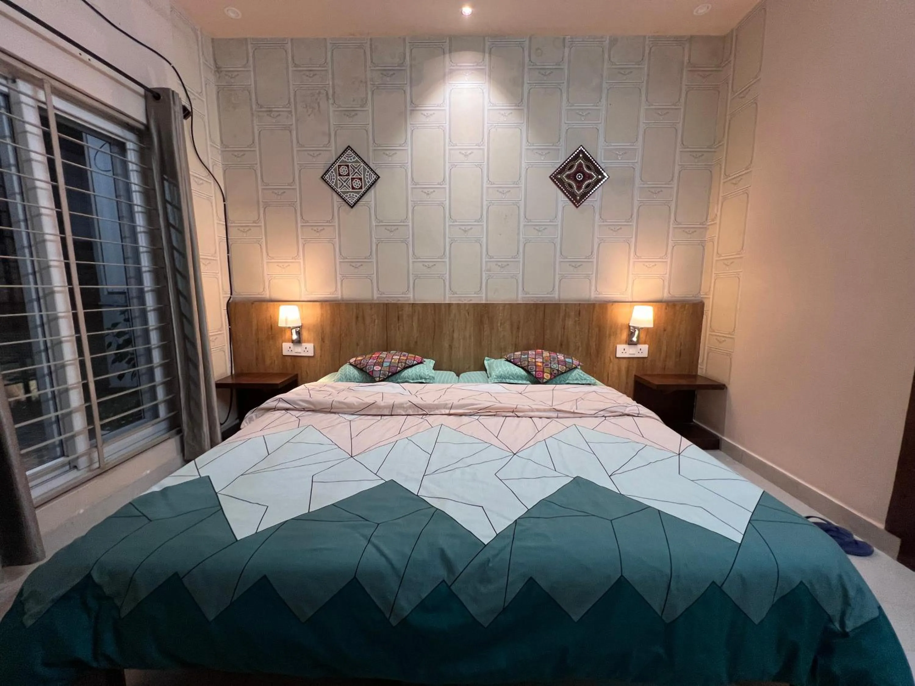 GREEN HOME STAY