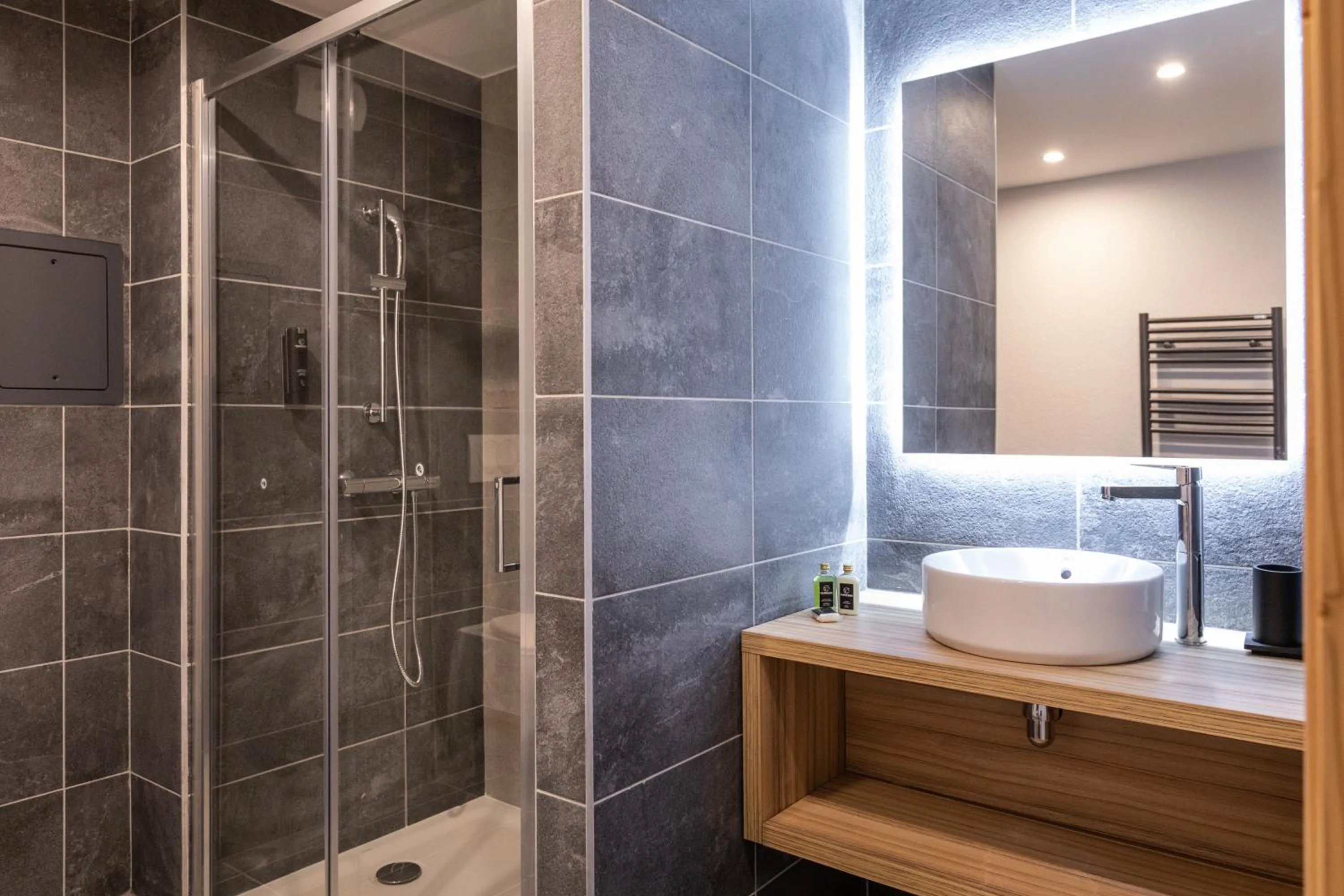 Shower in TERRESENS - Le Snoroc
