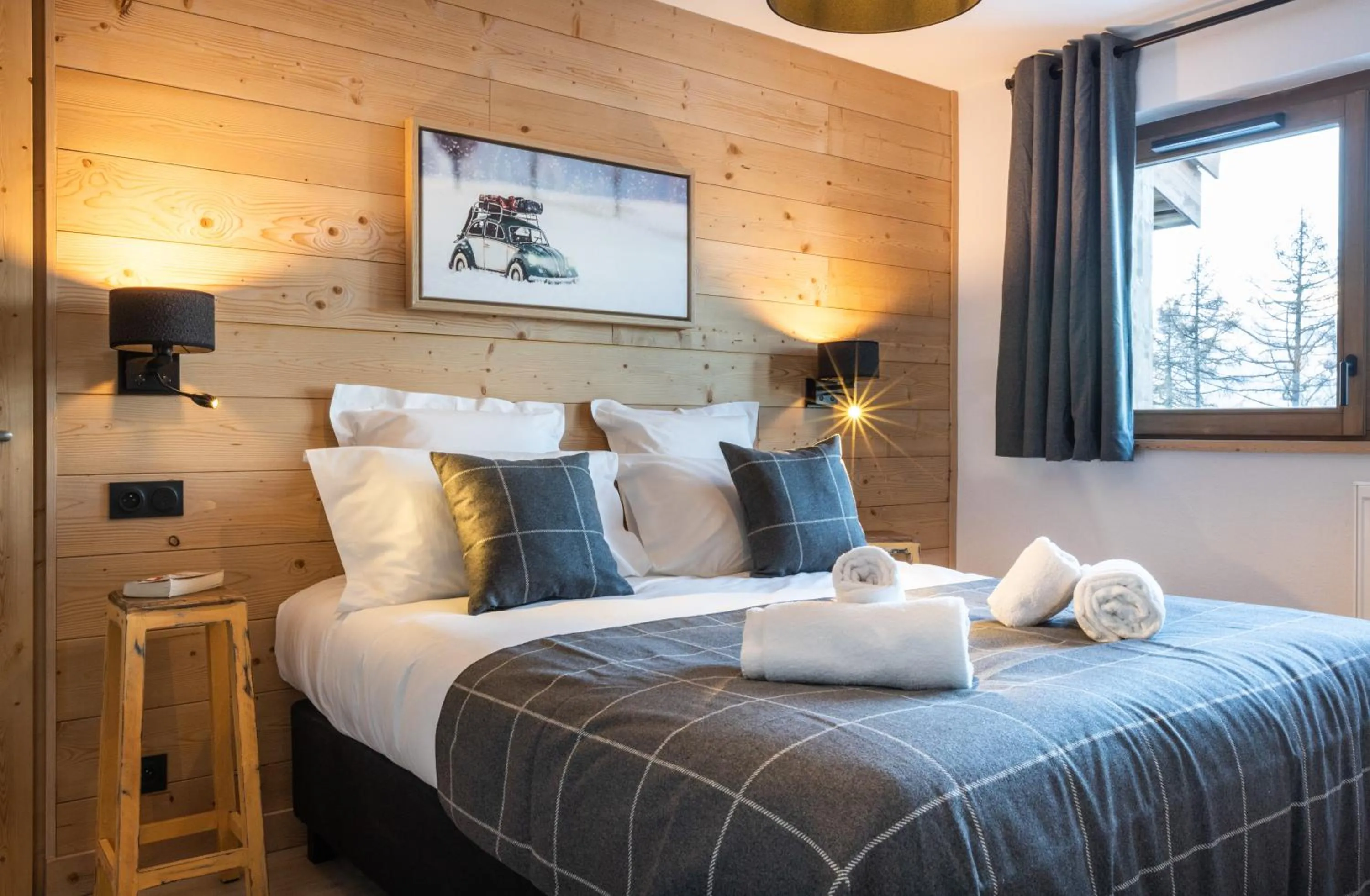 Bedroom, Bed in TERRESENS - Le Snoroc