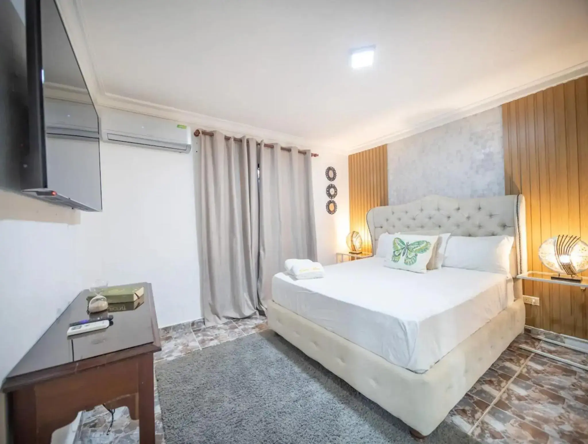 Stylish 1r-1b Apt Near The Beach And Main Street Stylish 1r-1b Apt Near The Beach And Main Street