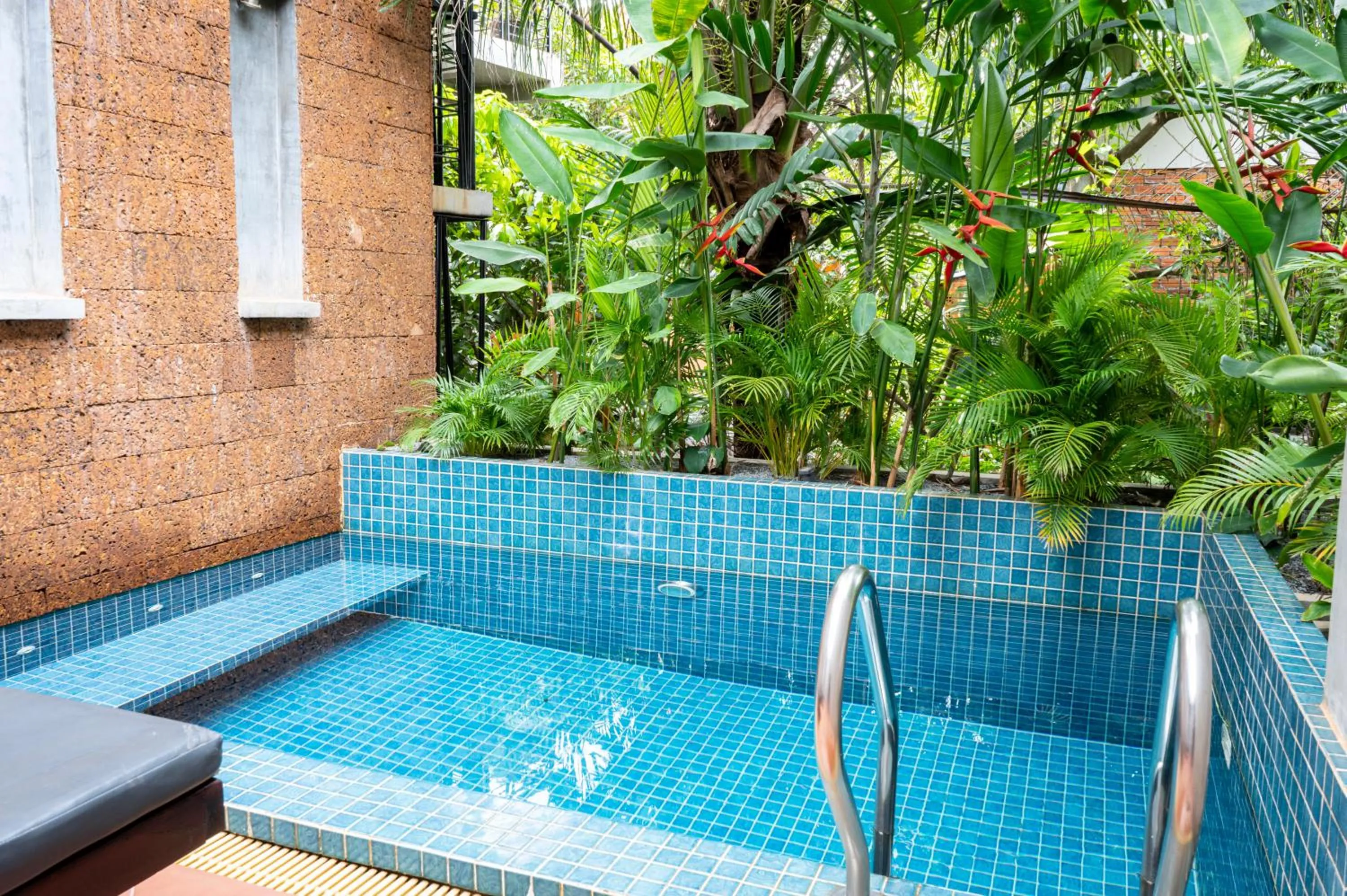 Swimming pool in Grange