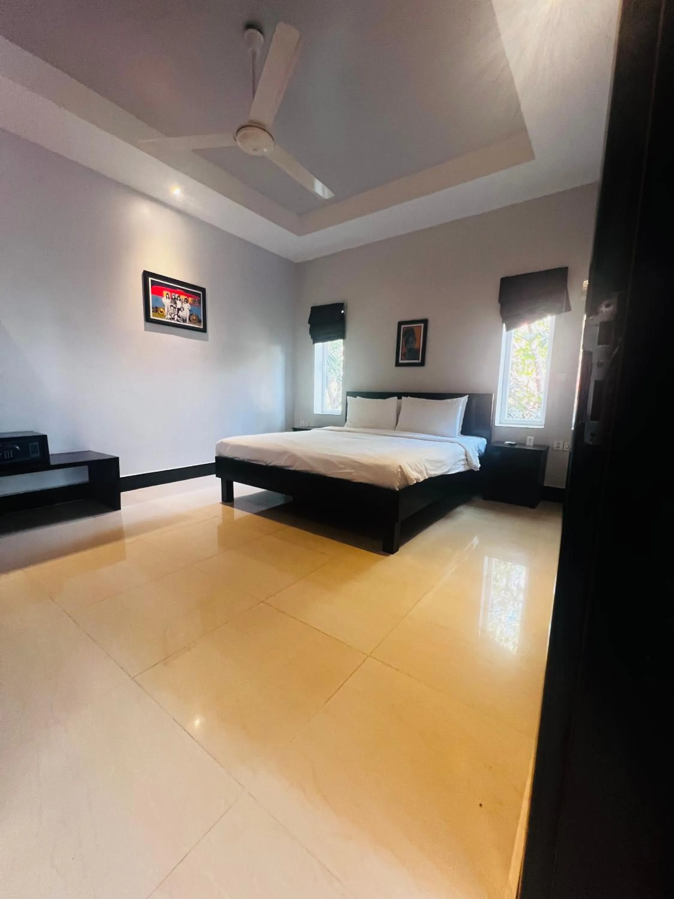 Photo of the whole room, Bed in Grange