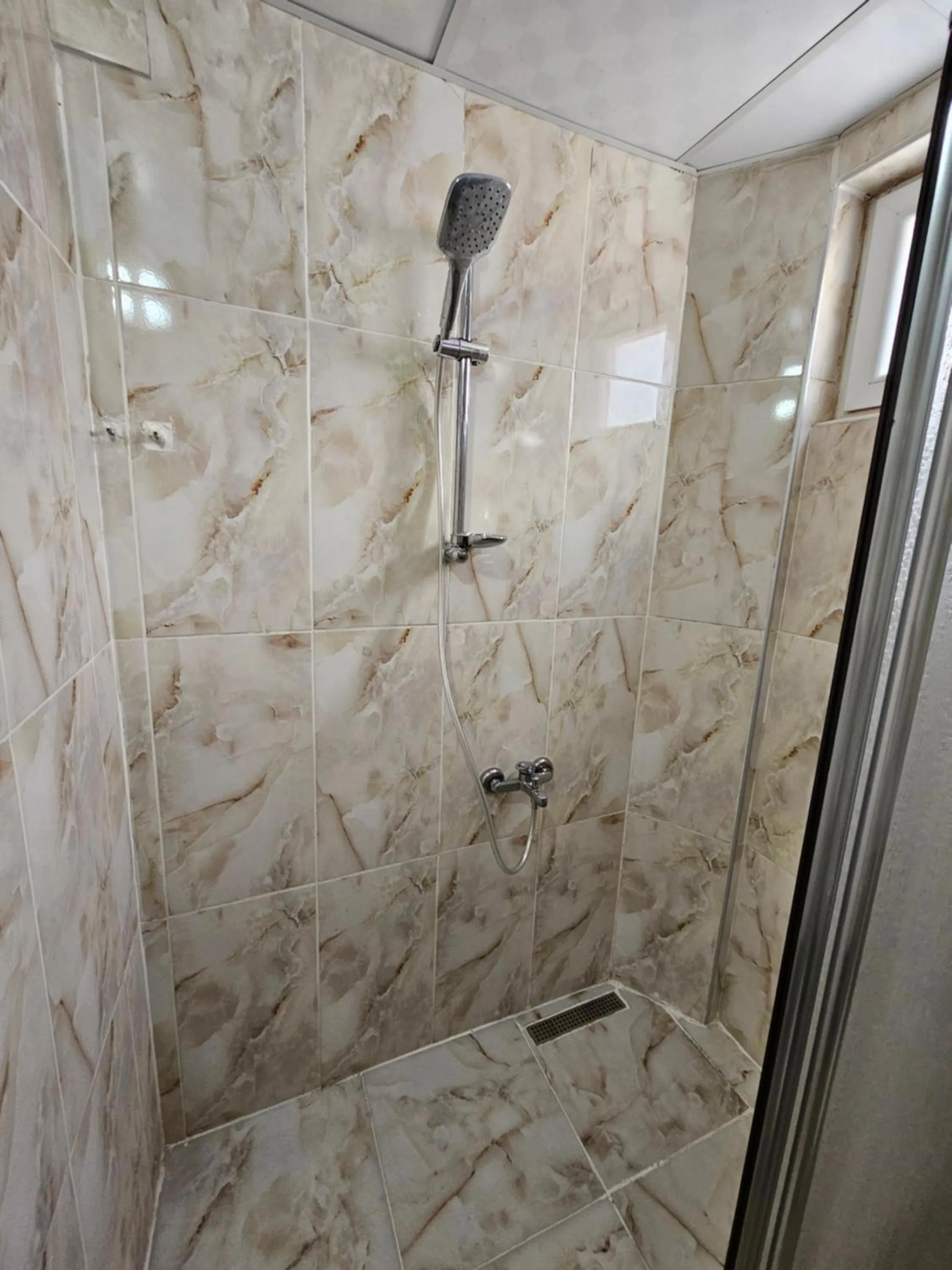 Shower in The Titanic House