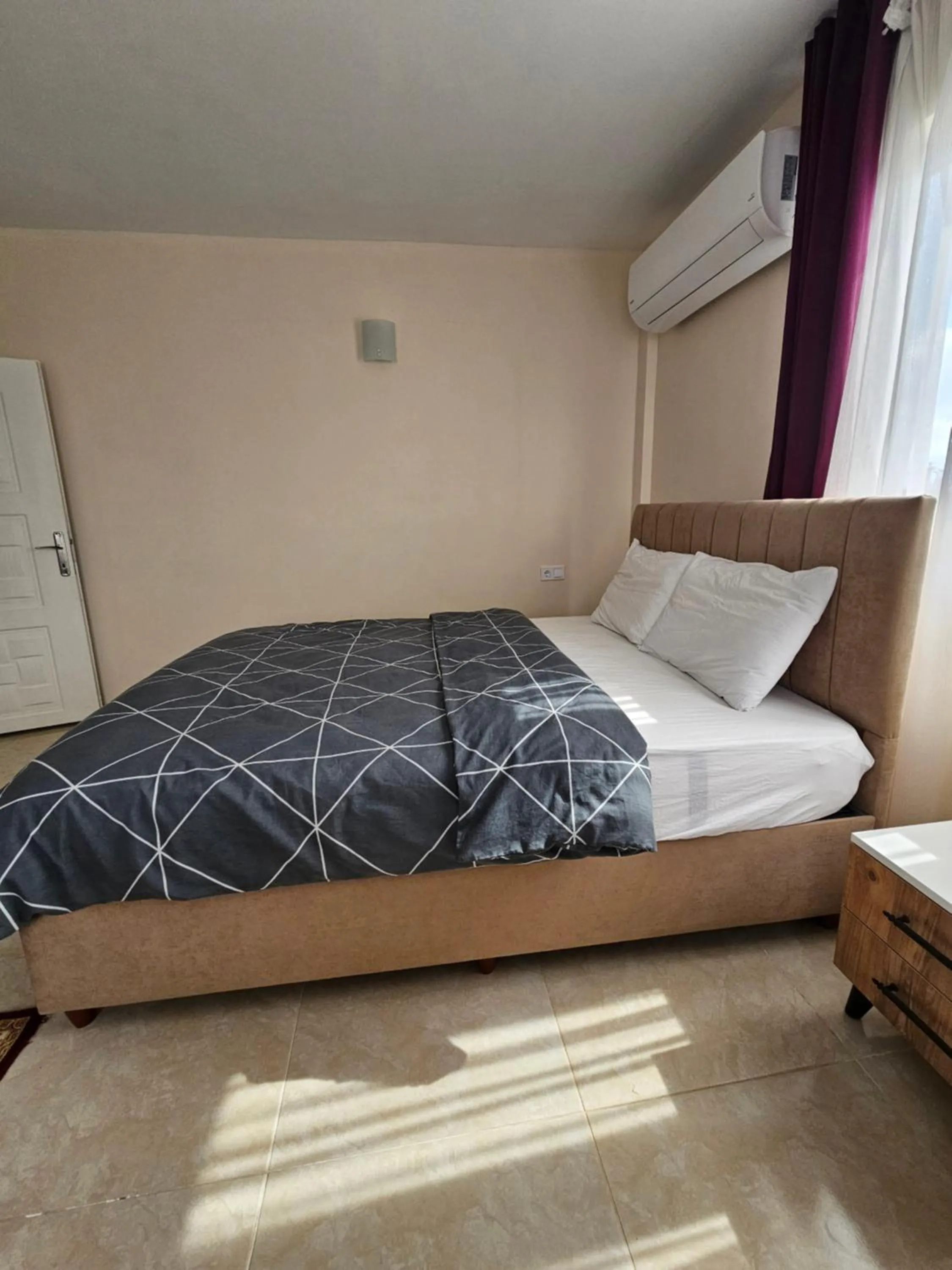 Bed in The Titanic House