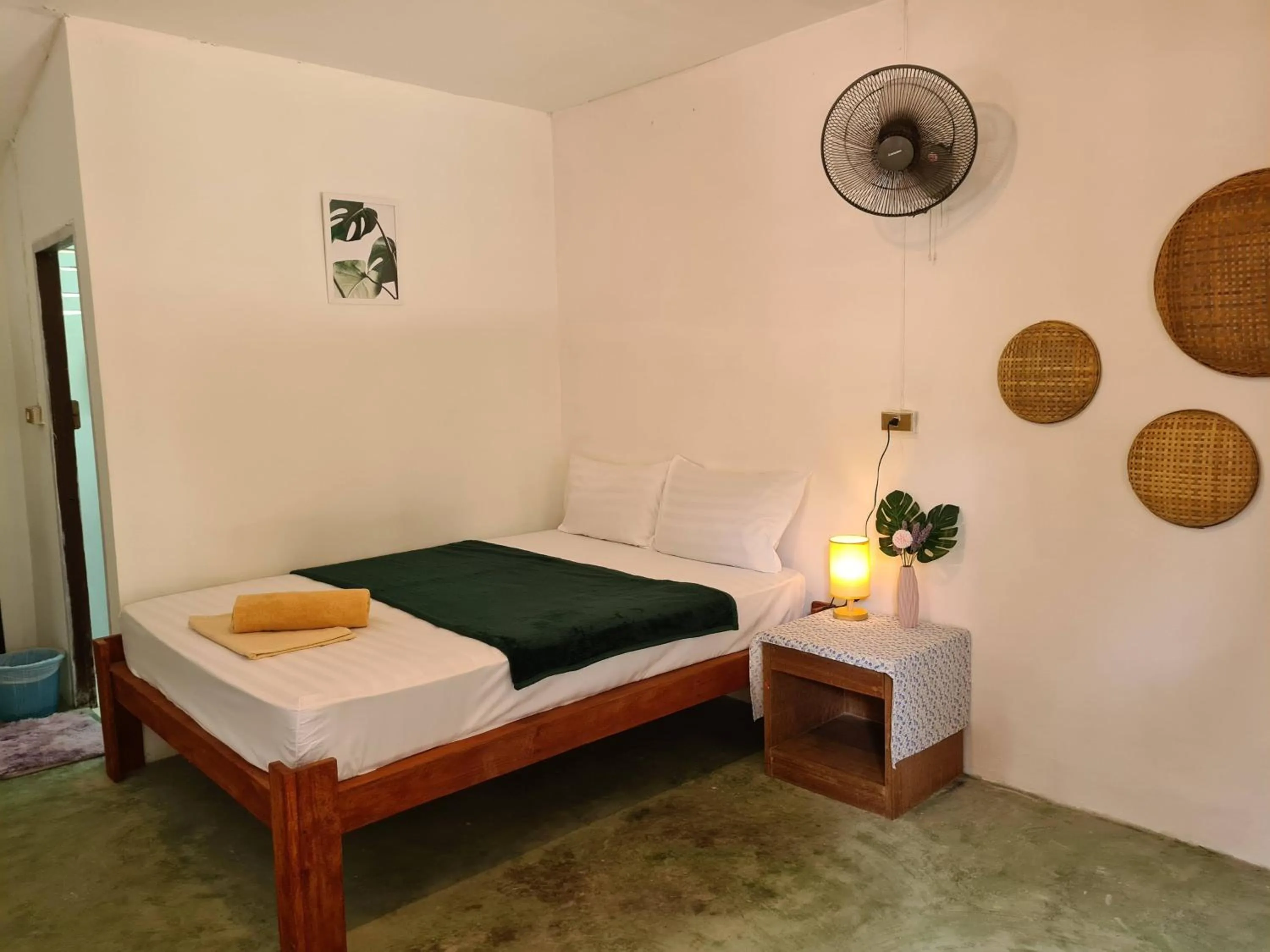 Bed in Phangan Villa Bungalows