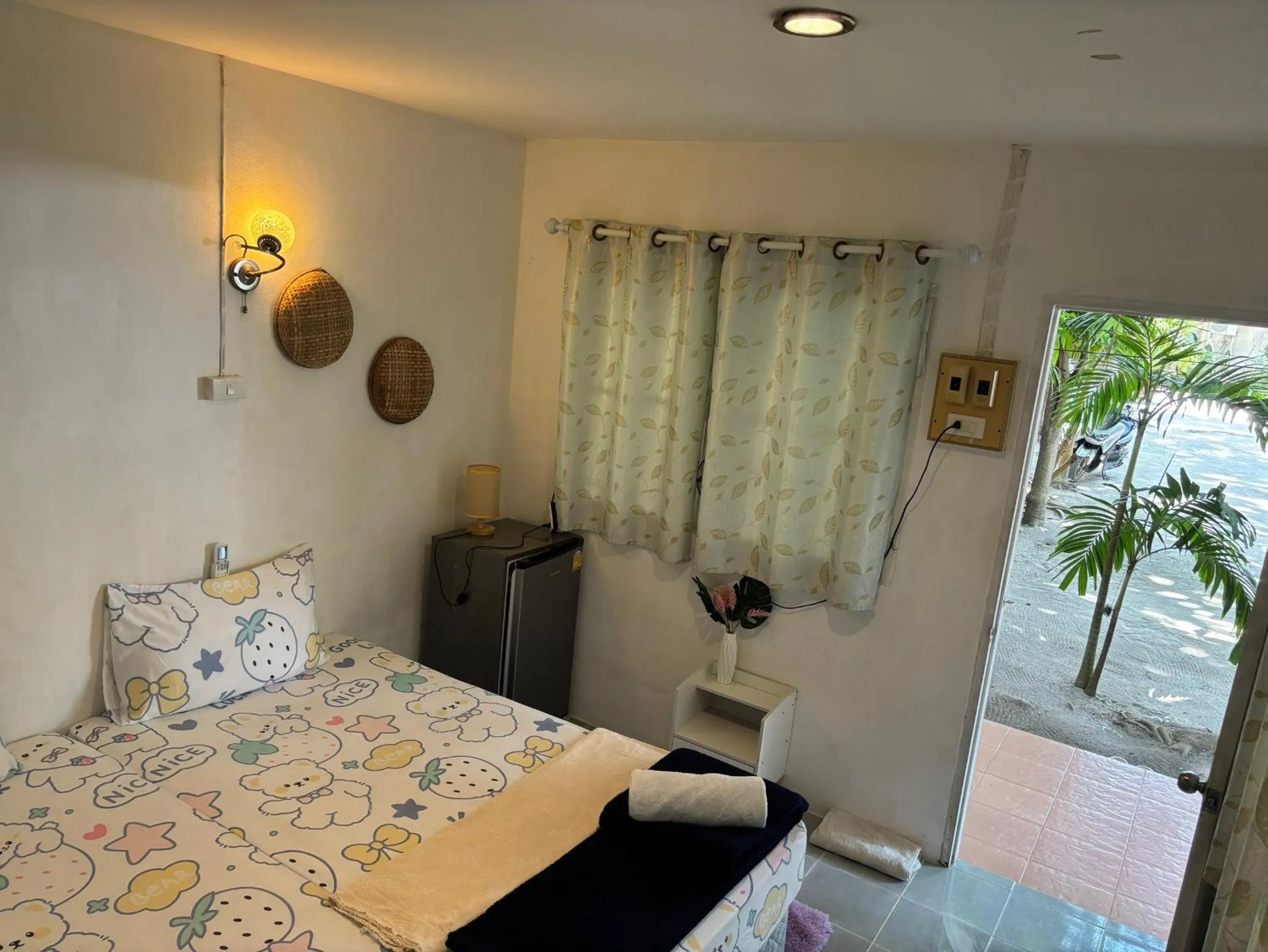 Bed in Phangan Villa Bungalows