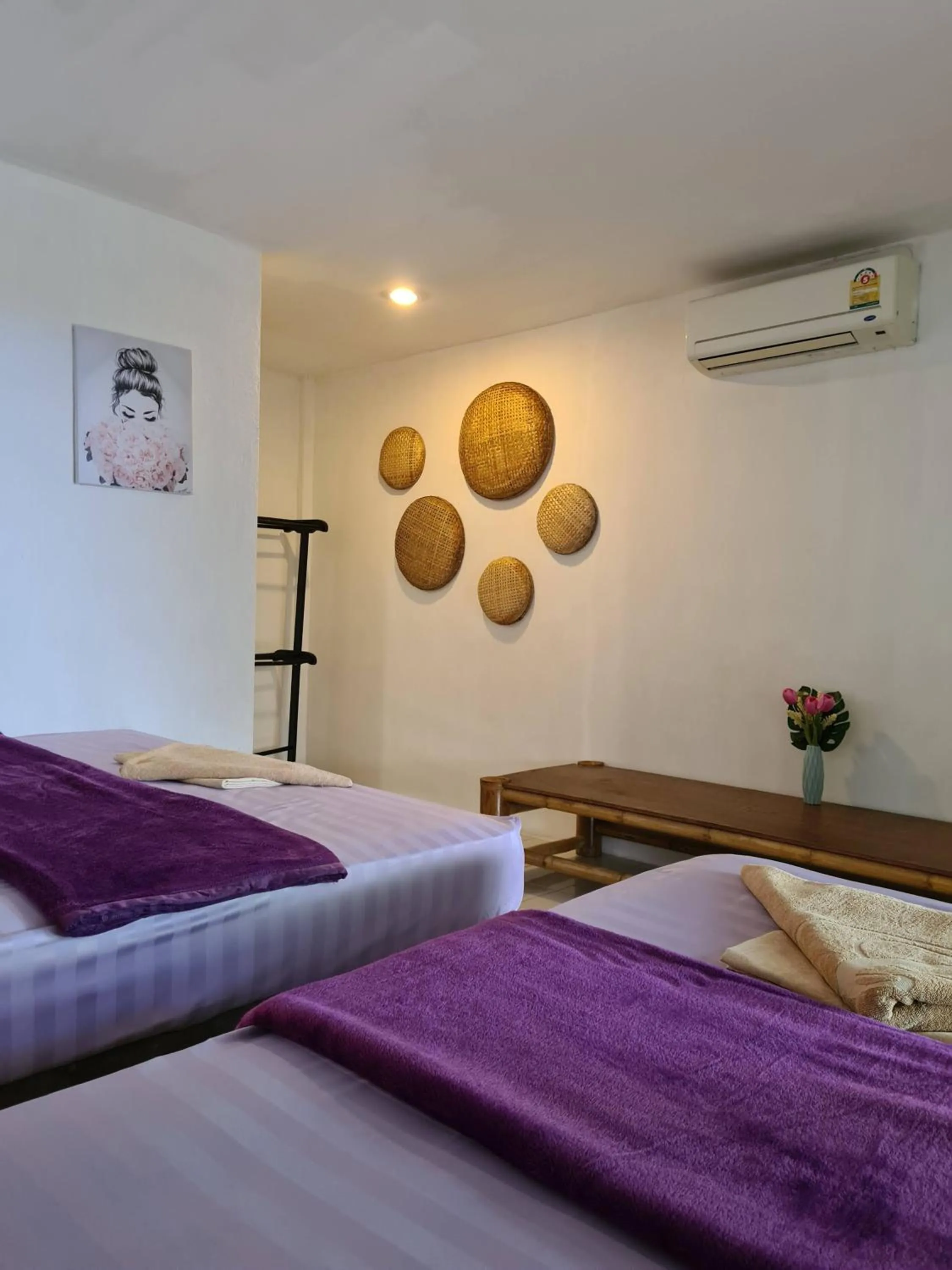 Bed in Phangan Villa Bungalows
