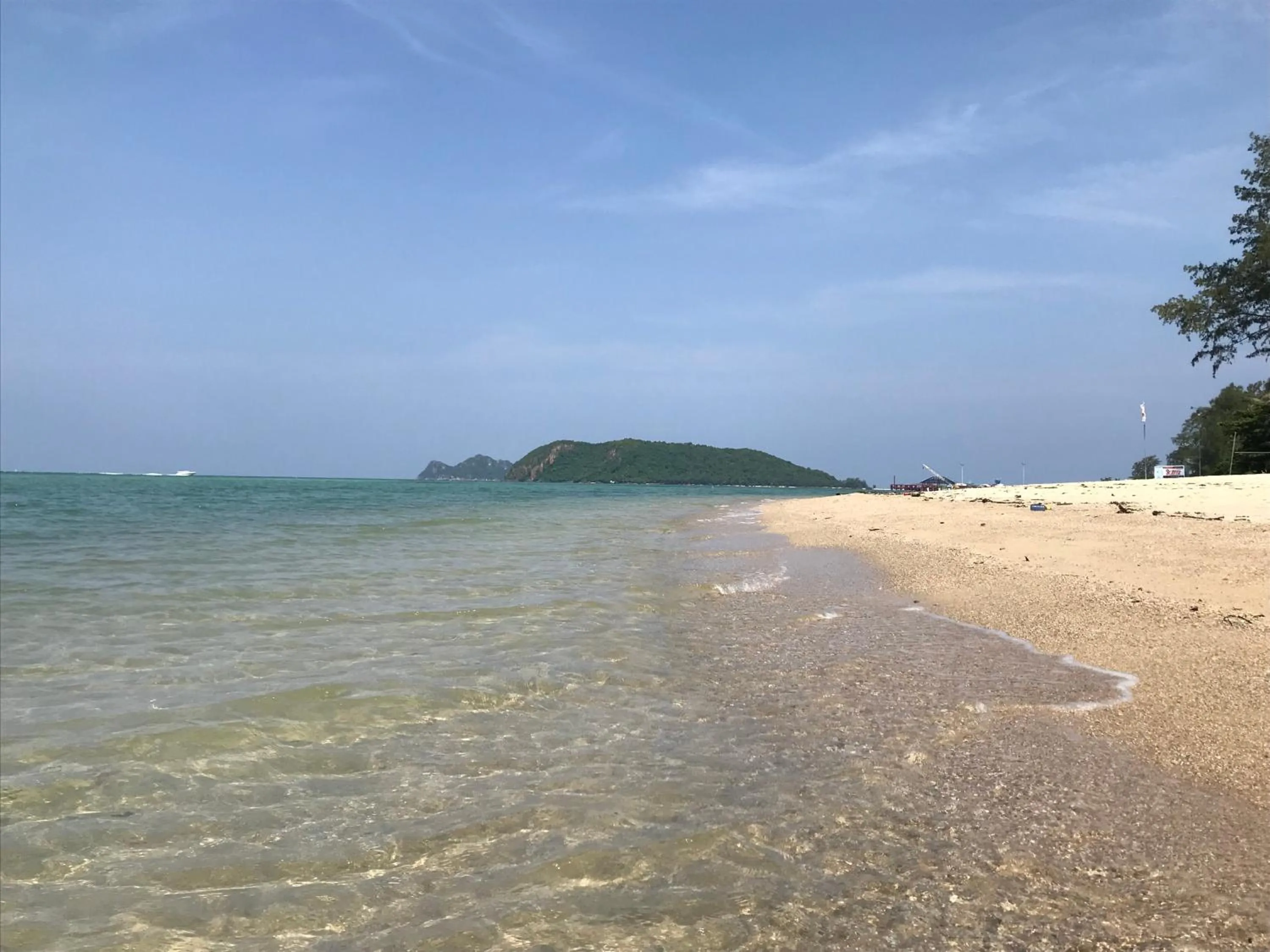 Beach in Phangan Villa Bungalows