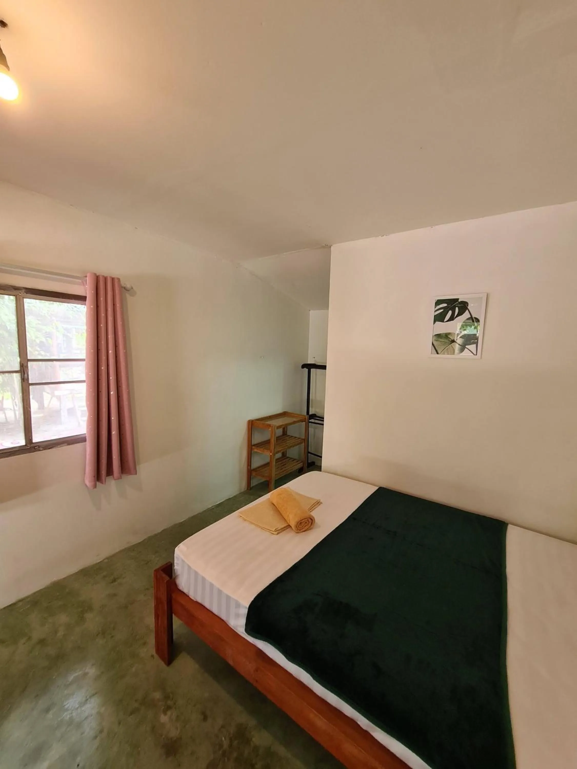 Bed in Phangan Villa Bungalows