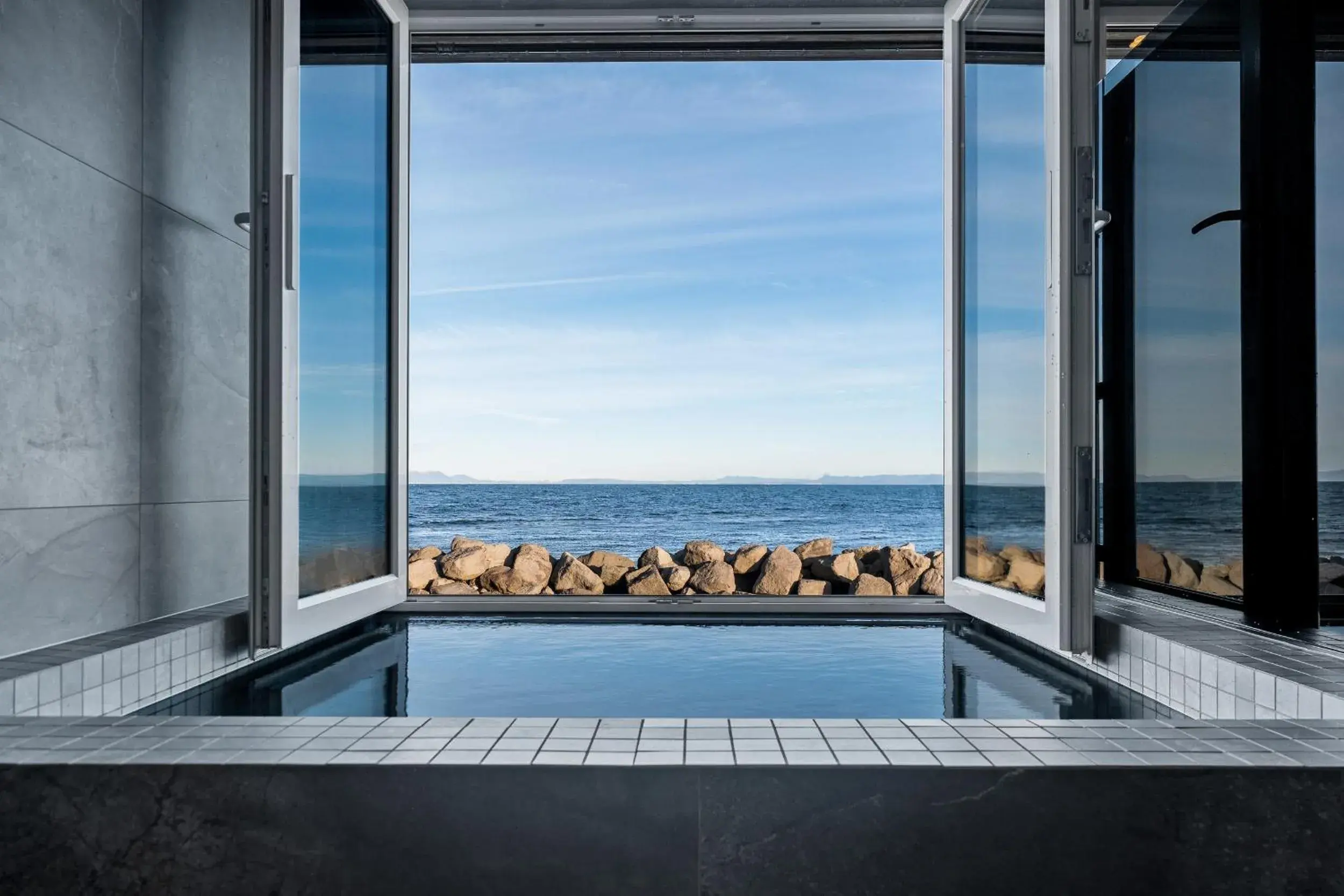 Bay View Apartments Bay View Apartments