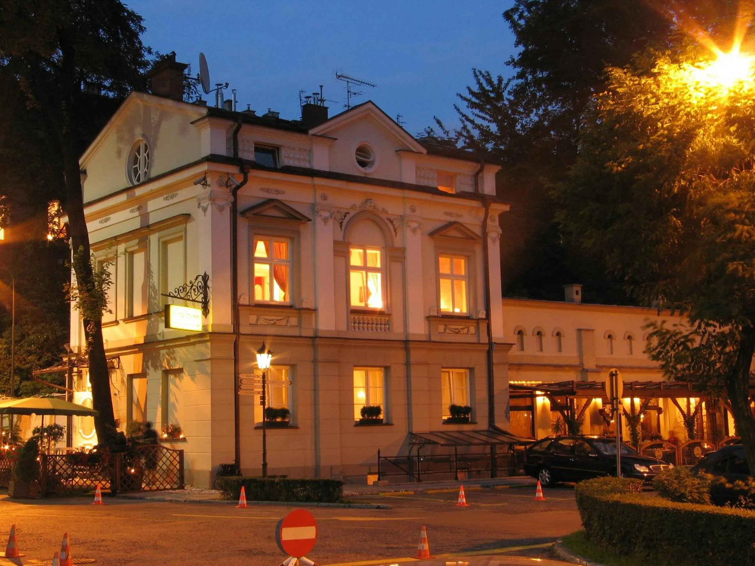Property building in Dom Pugetów