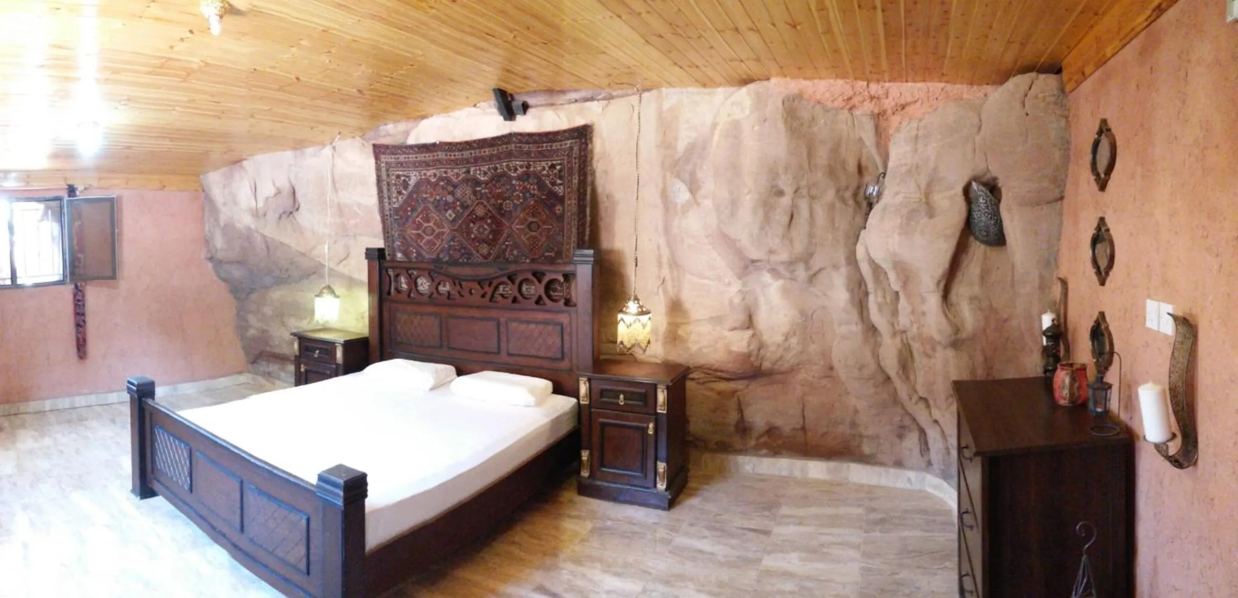 Bed in Obeid's Bedouin Life Camp