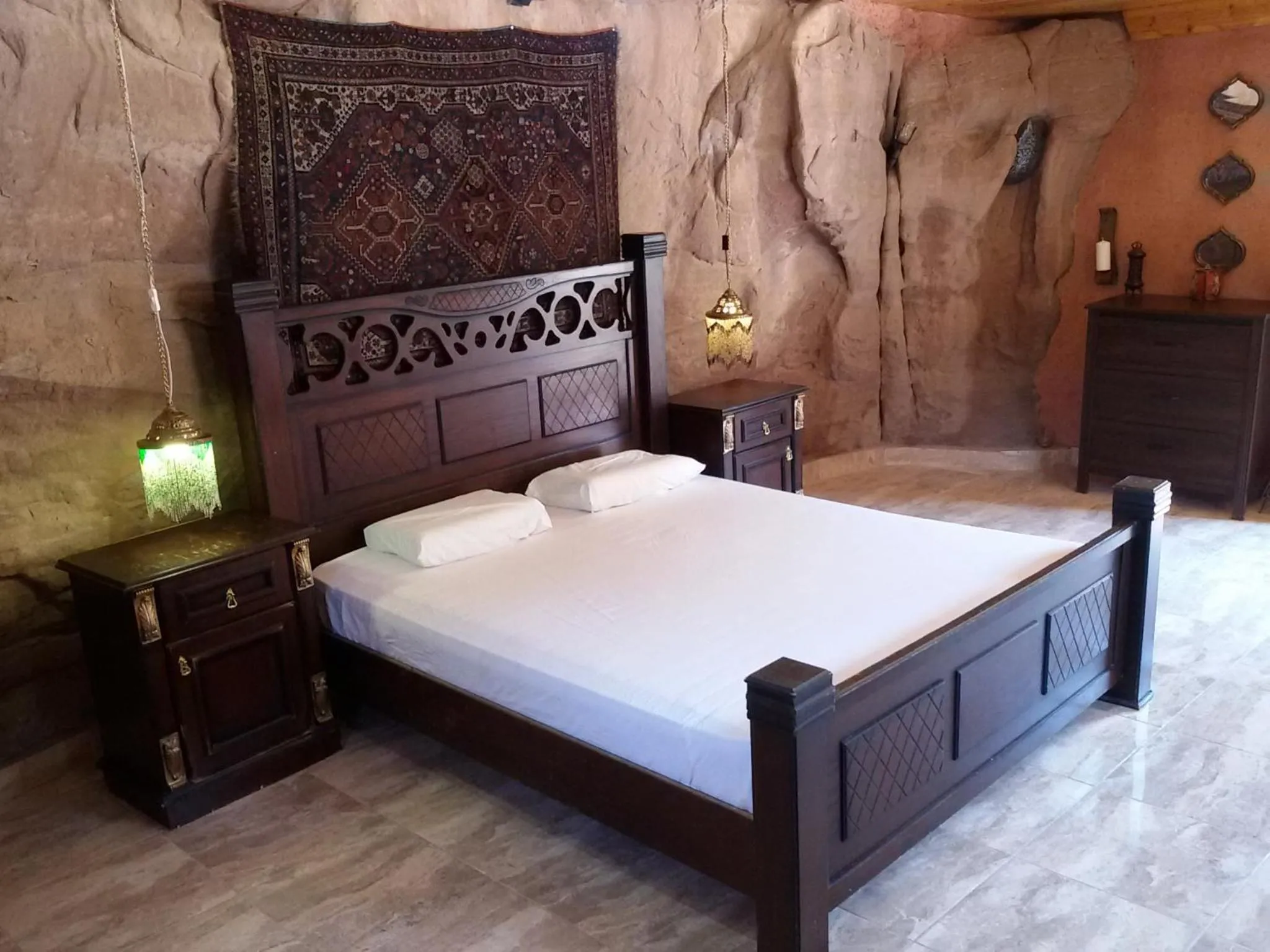Bed in Obeid's Bedouin Life Camp