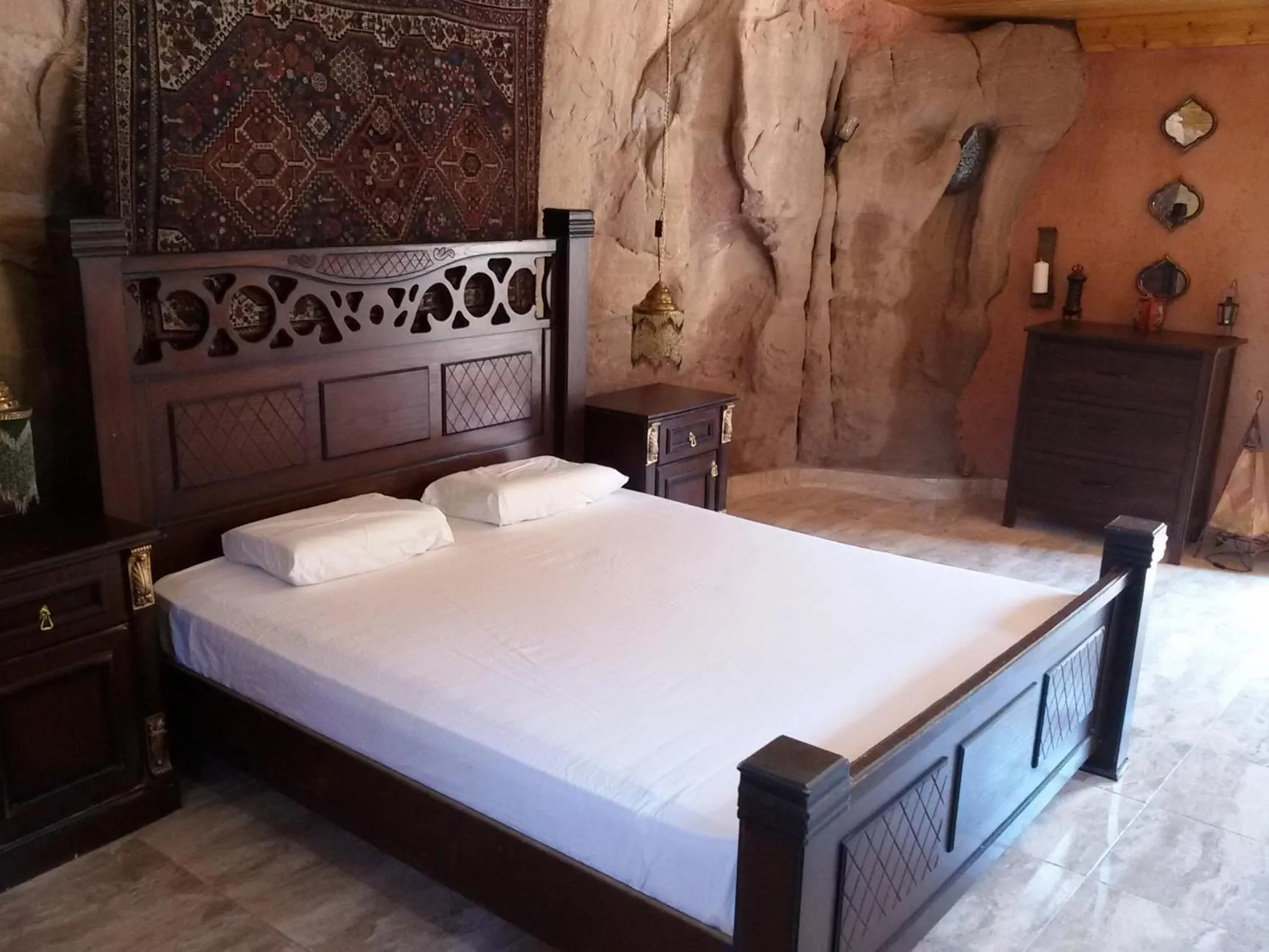 Bed in Obeid's Bedouin Life Camp