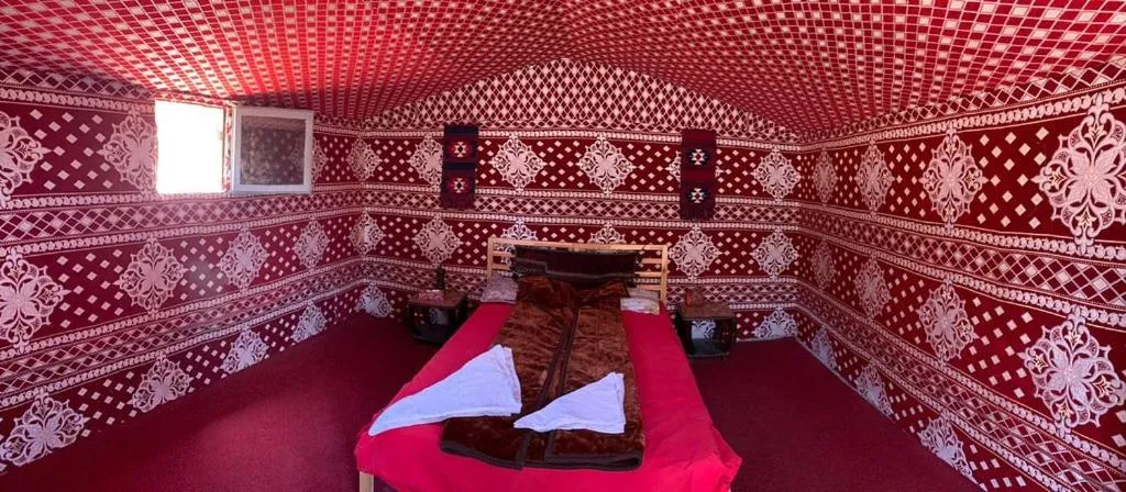 Bed in Obeid's Bedouin Life Camp