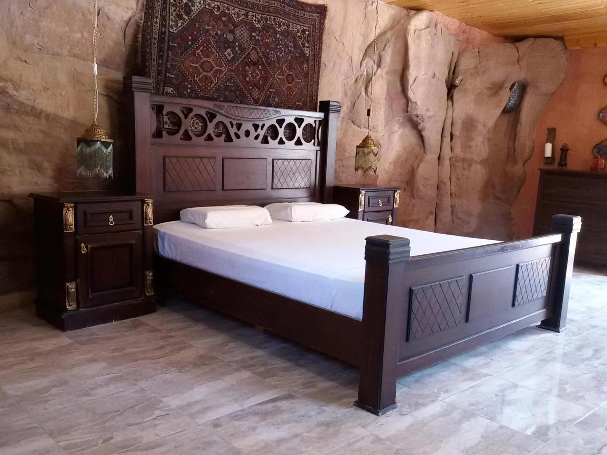 Bed in Obeid's Bedouin Life Camp