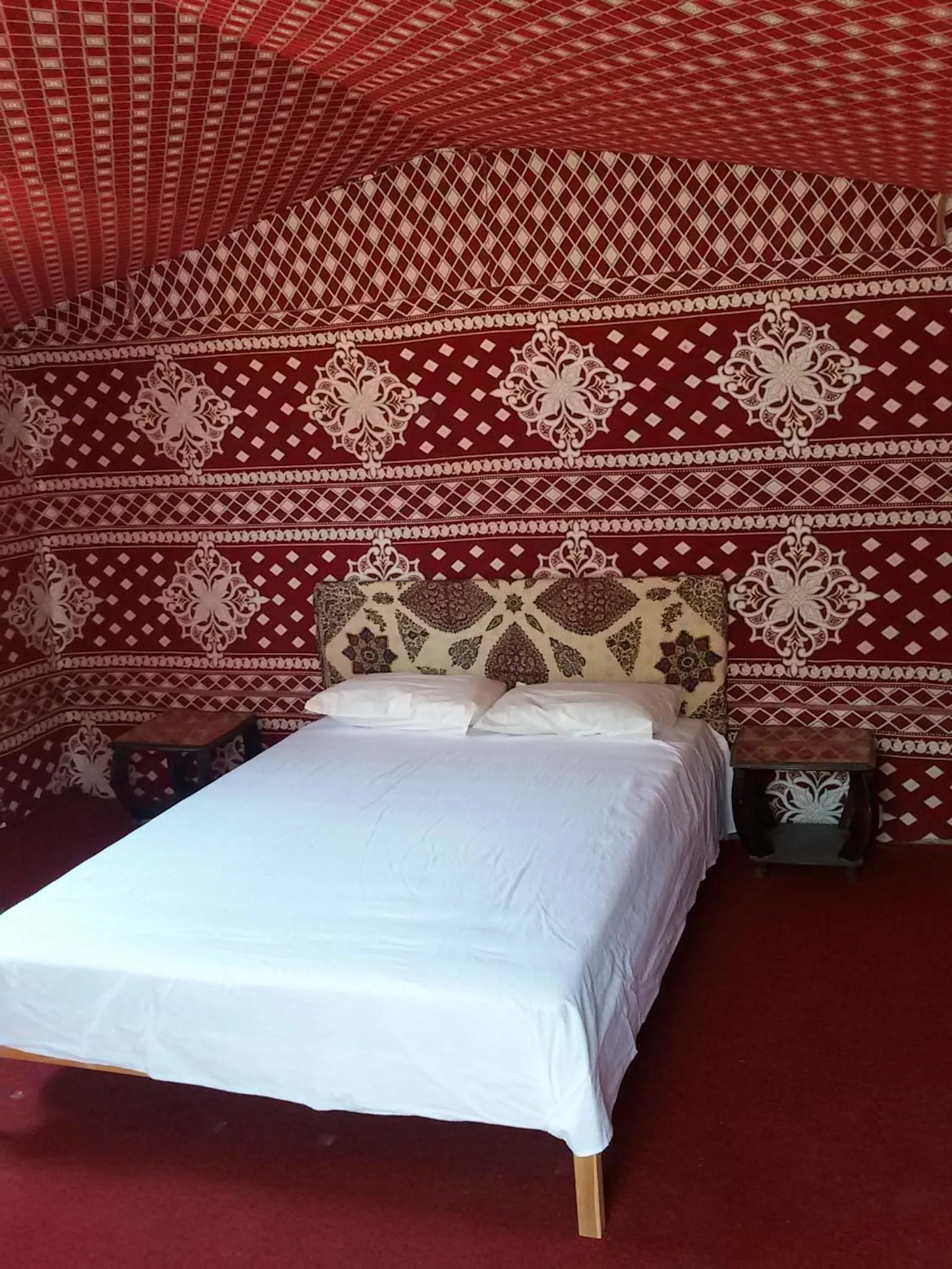 Bed in Obeid's Bedouin Life Camp