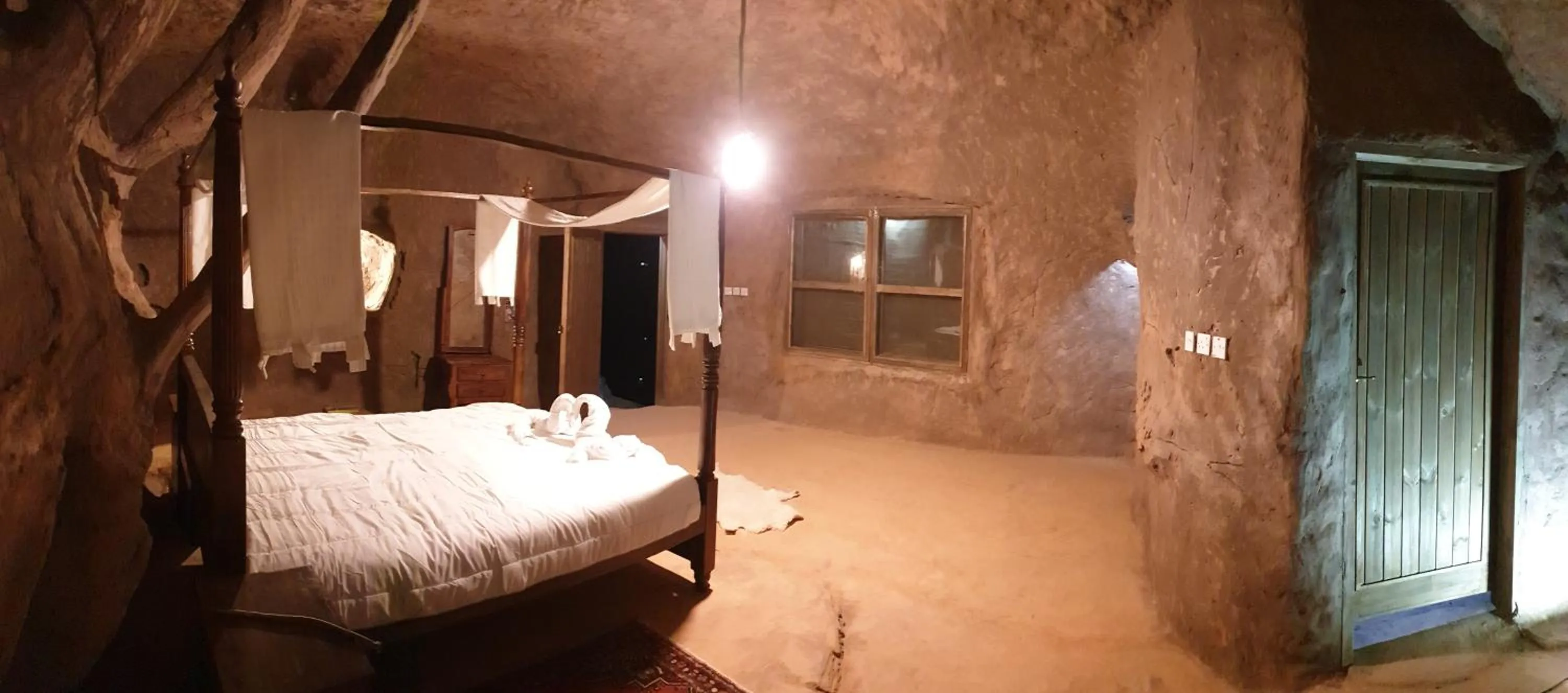 Bed in Obeid's Bedouin Life Camp