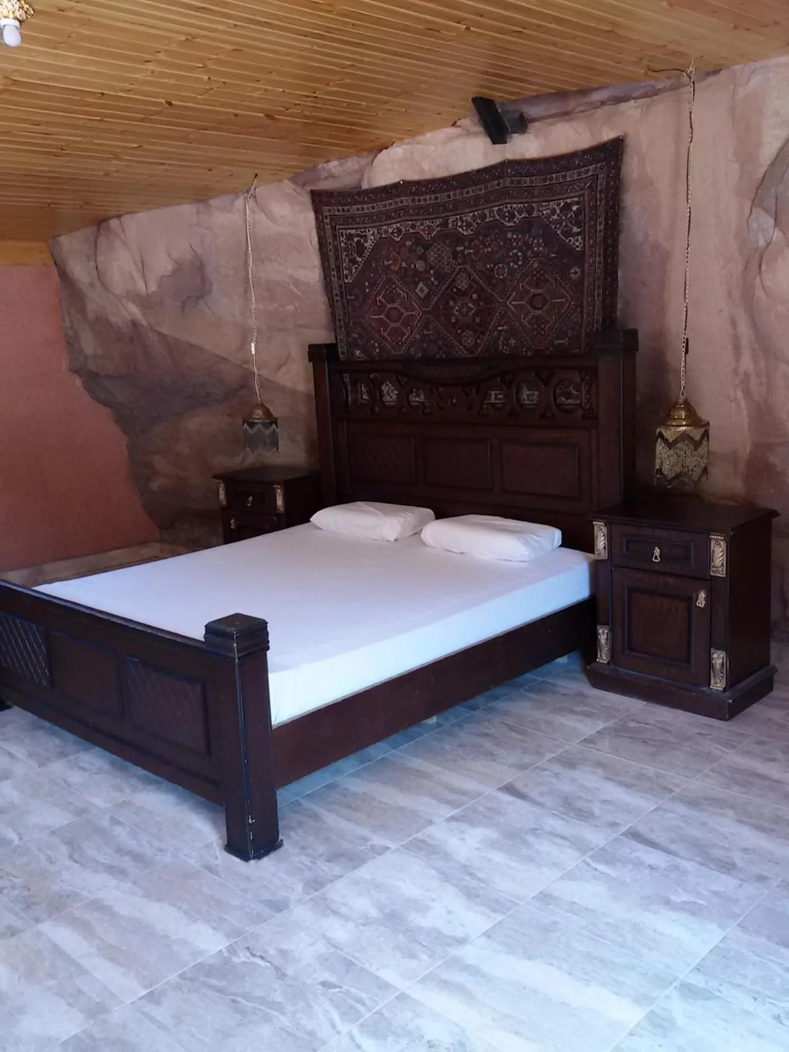 Bed in Obeid's Bedouin Life Camp