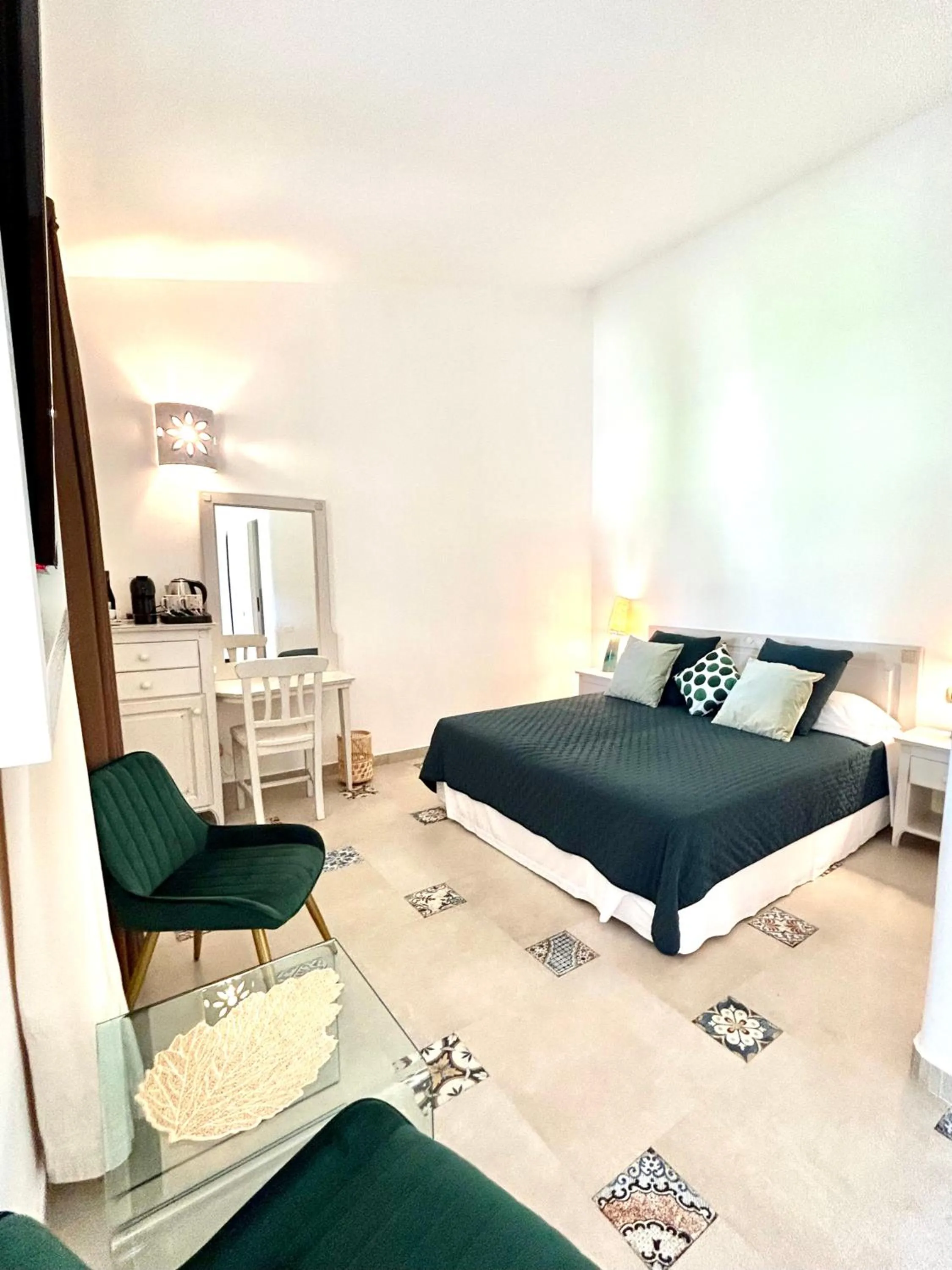 View (from property/room), Bed in Villa Cavalieri Country Hotel