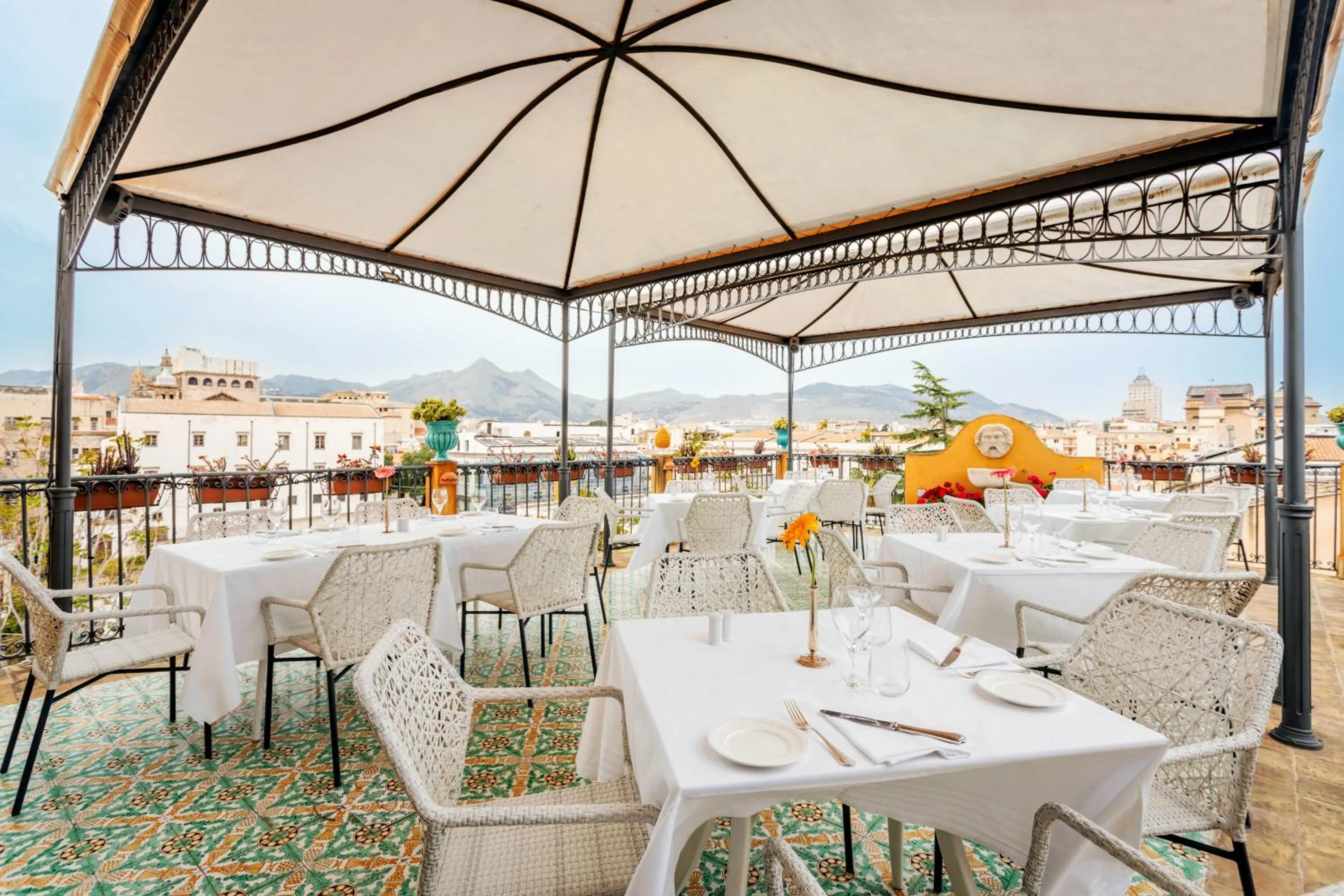 Restaurant/places to eat in Eurostars Centrale Palace Hotel