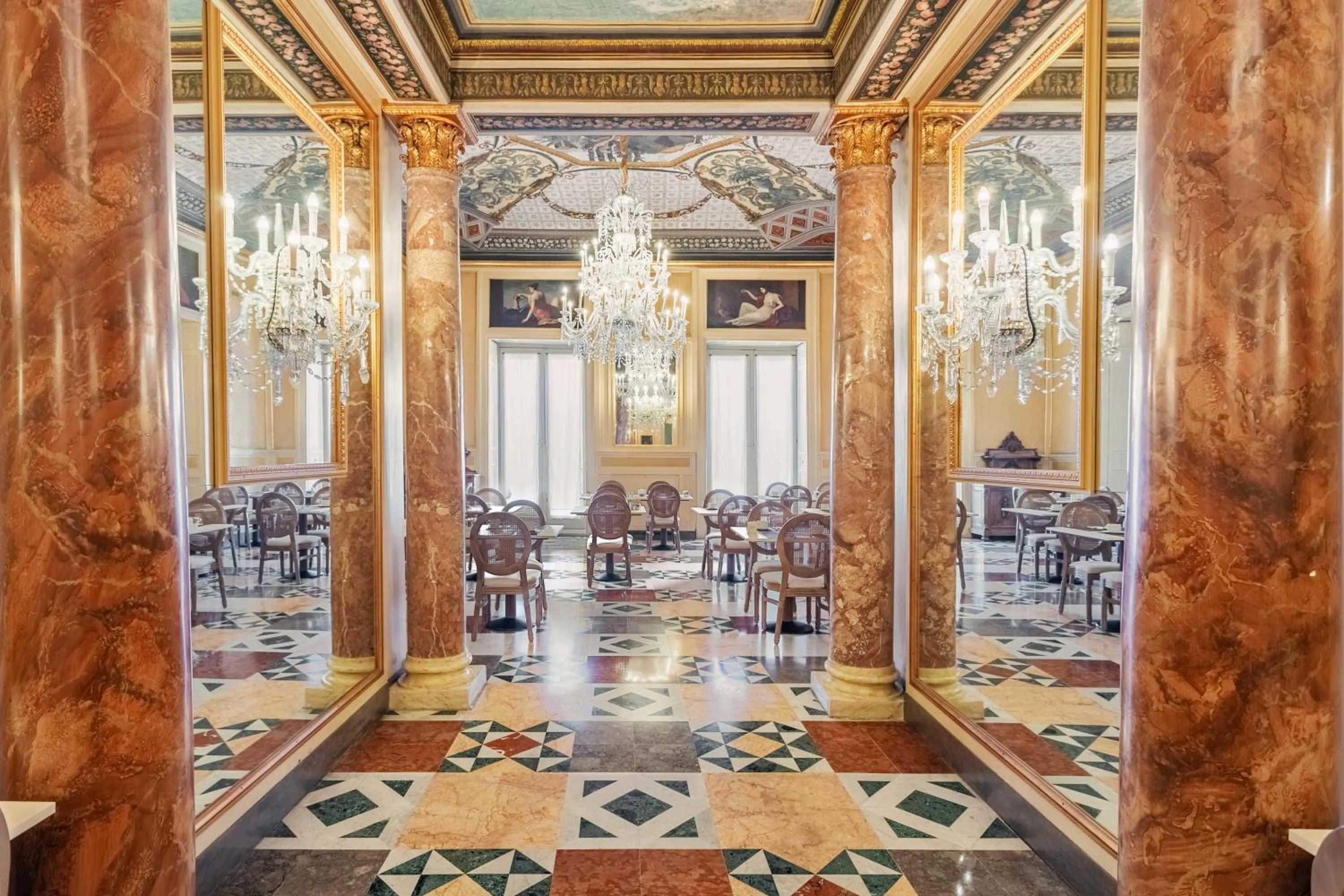 Restaurant/places to eat in Eurostars Centrale Palace Hotel