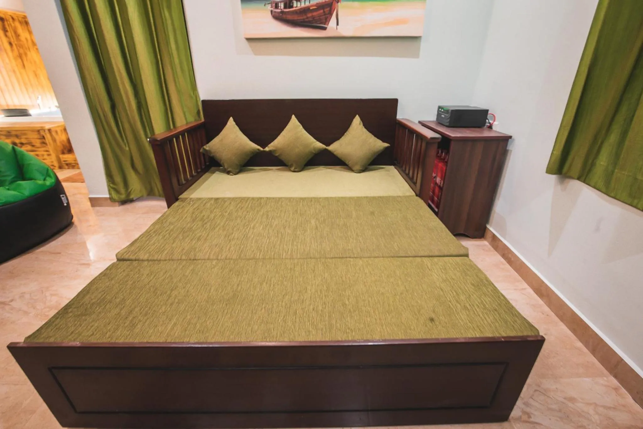 Bed in Cheerful 2-bedroom near Auro Beach