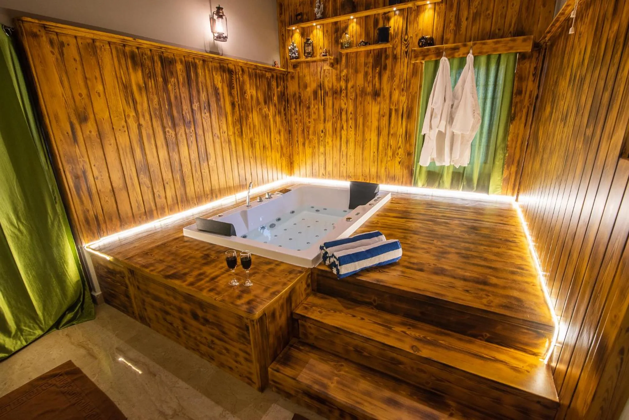 Spa and wellness centre/facilities in Cheerful 2-bedroom near Auro Beach