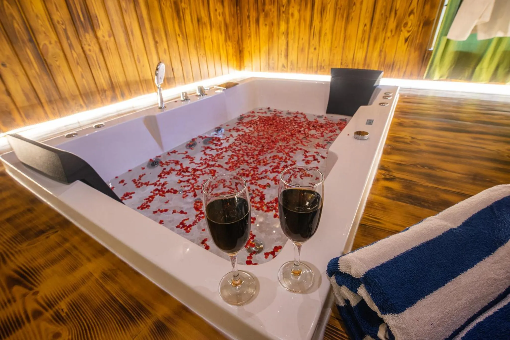 Spa and wellness centre/facilities in Cheerful 2-bedroom near Auro Beach