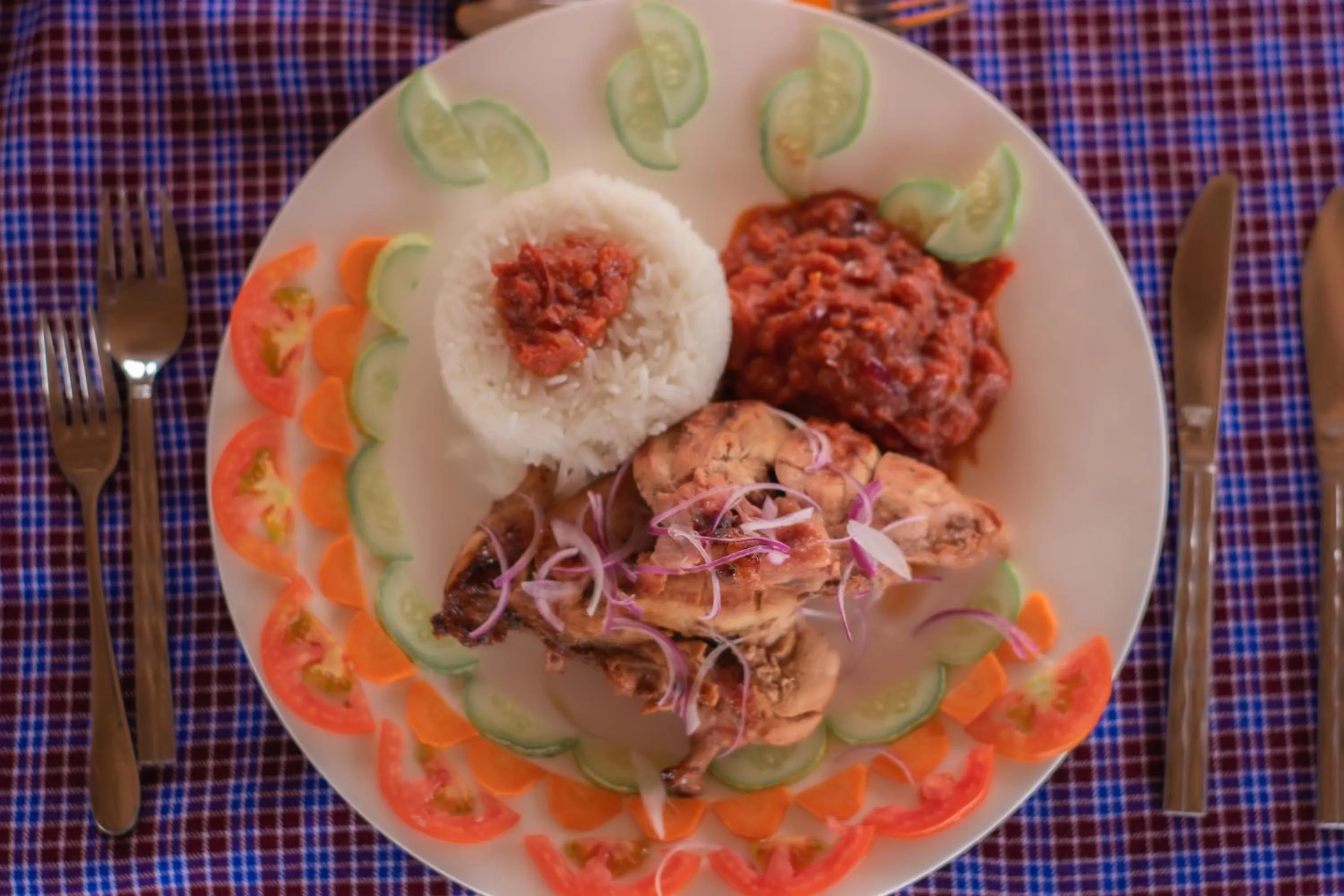 Food in Jabali Bungalows Lodge