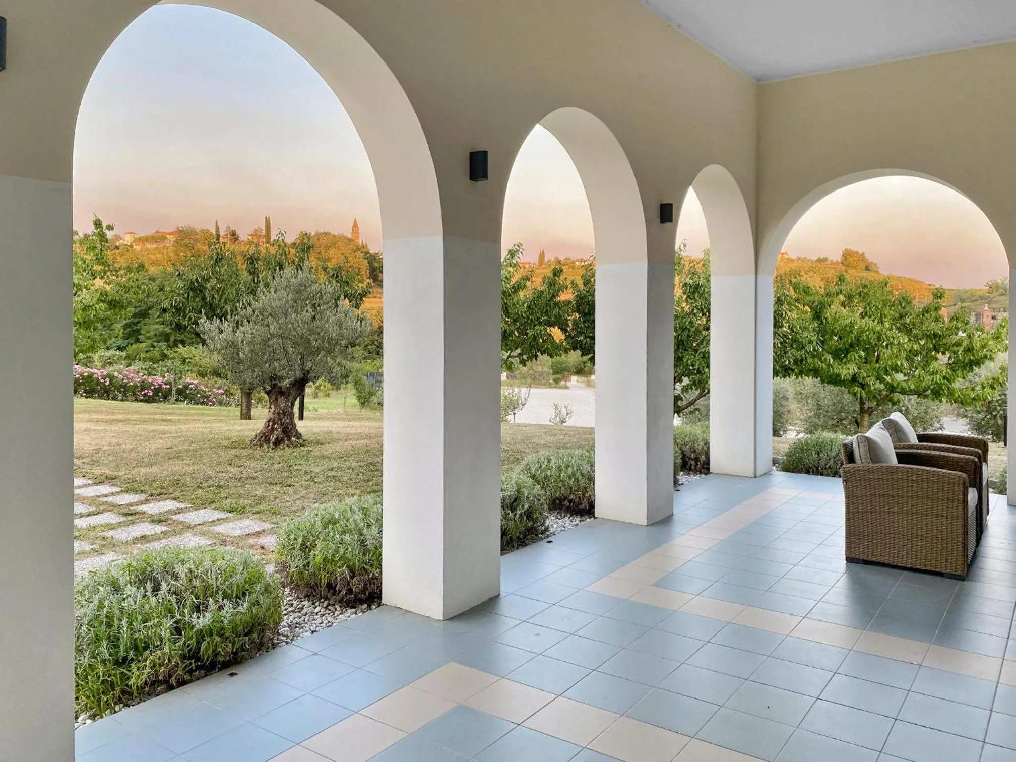 TOSCANINA Garni Hotel