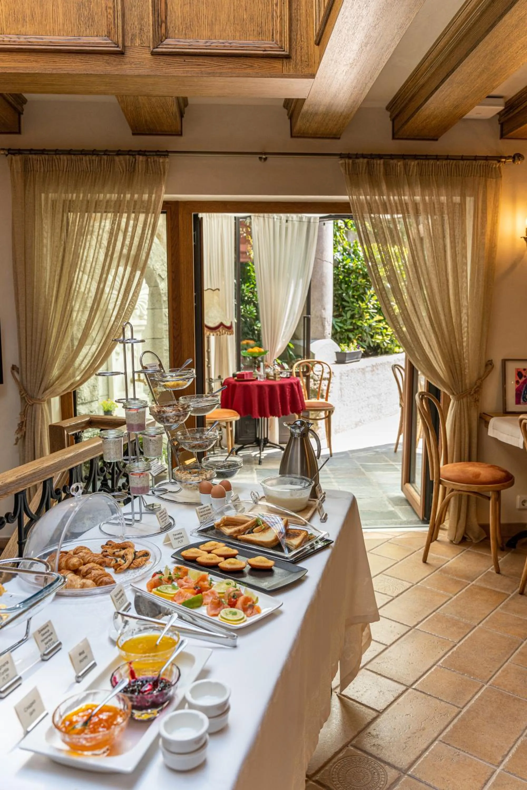 Buffet breakfast in Villa Flavia Heritage Boutique Hotel