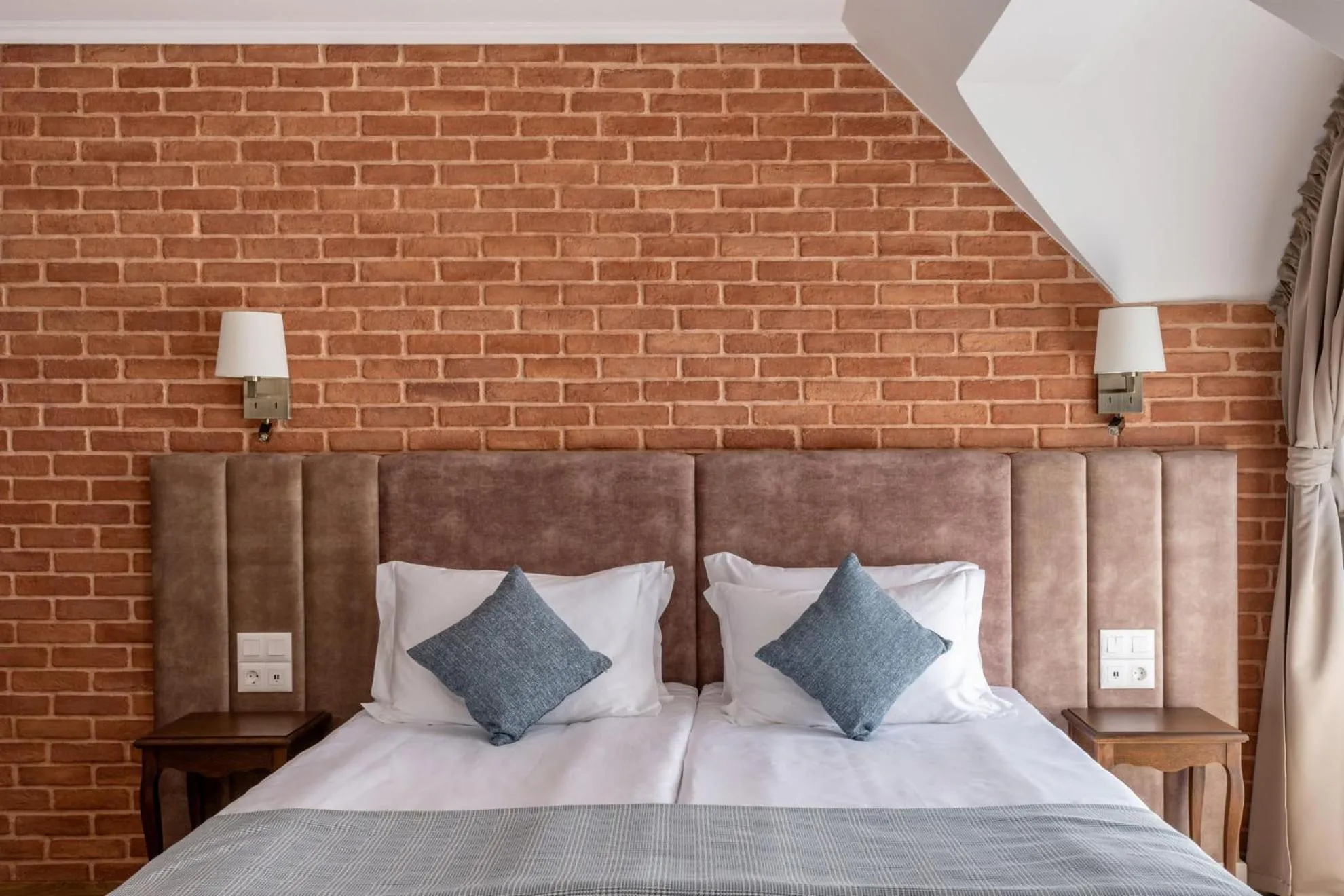 Bed in Villa Flavia Heritage Boutique Hotel