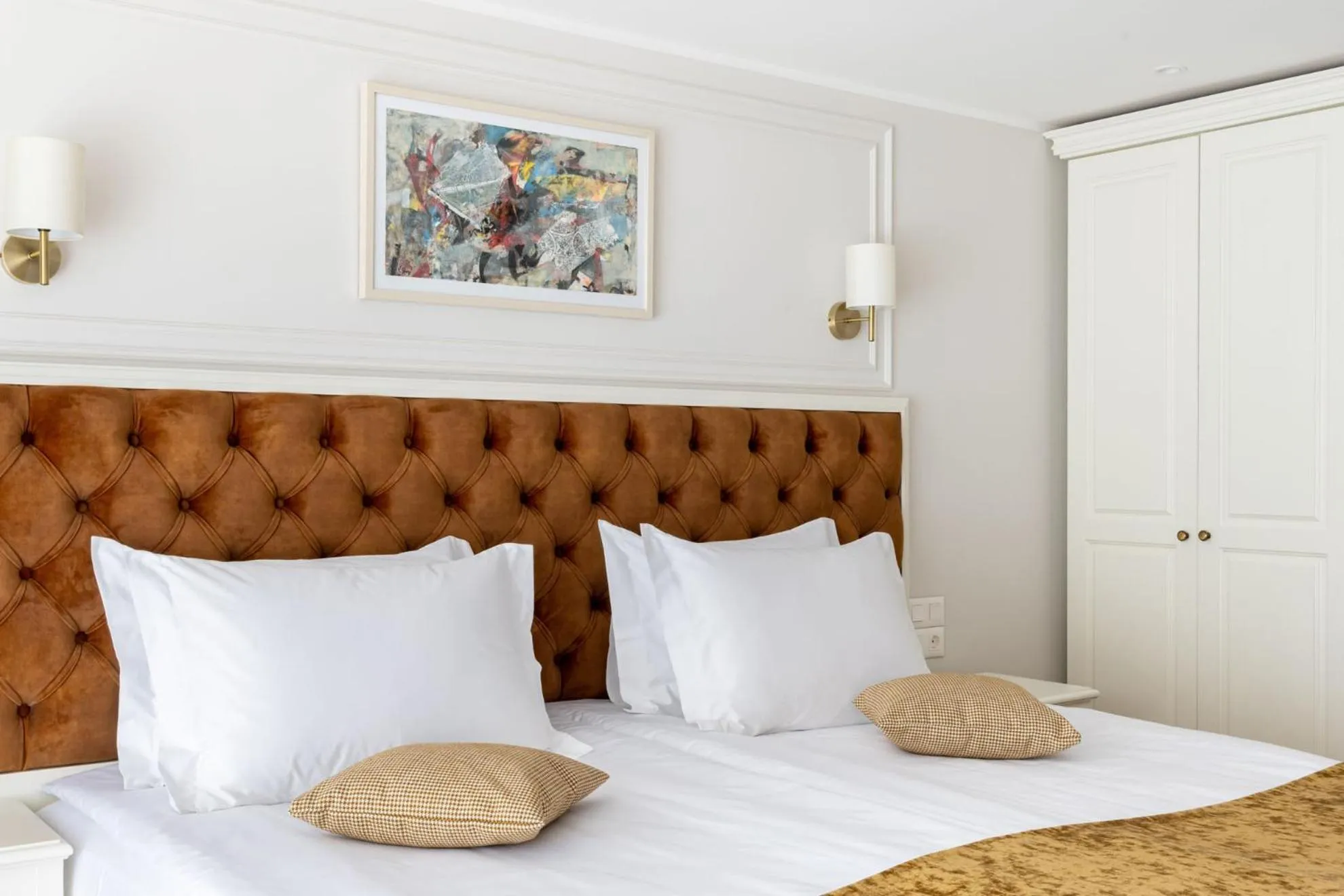 Bed in Villa Flavia Heritage Boutique Hotel