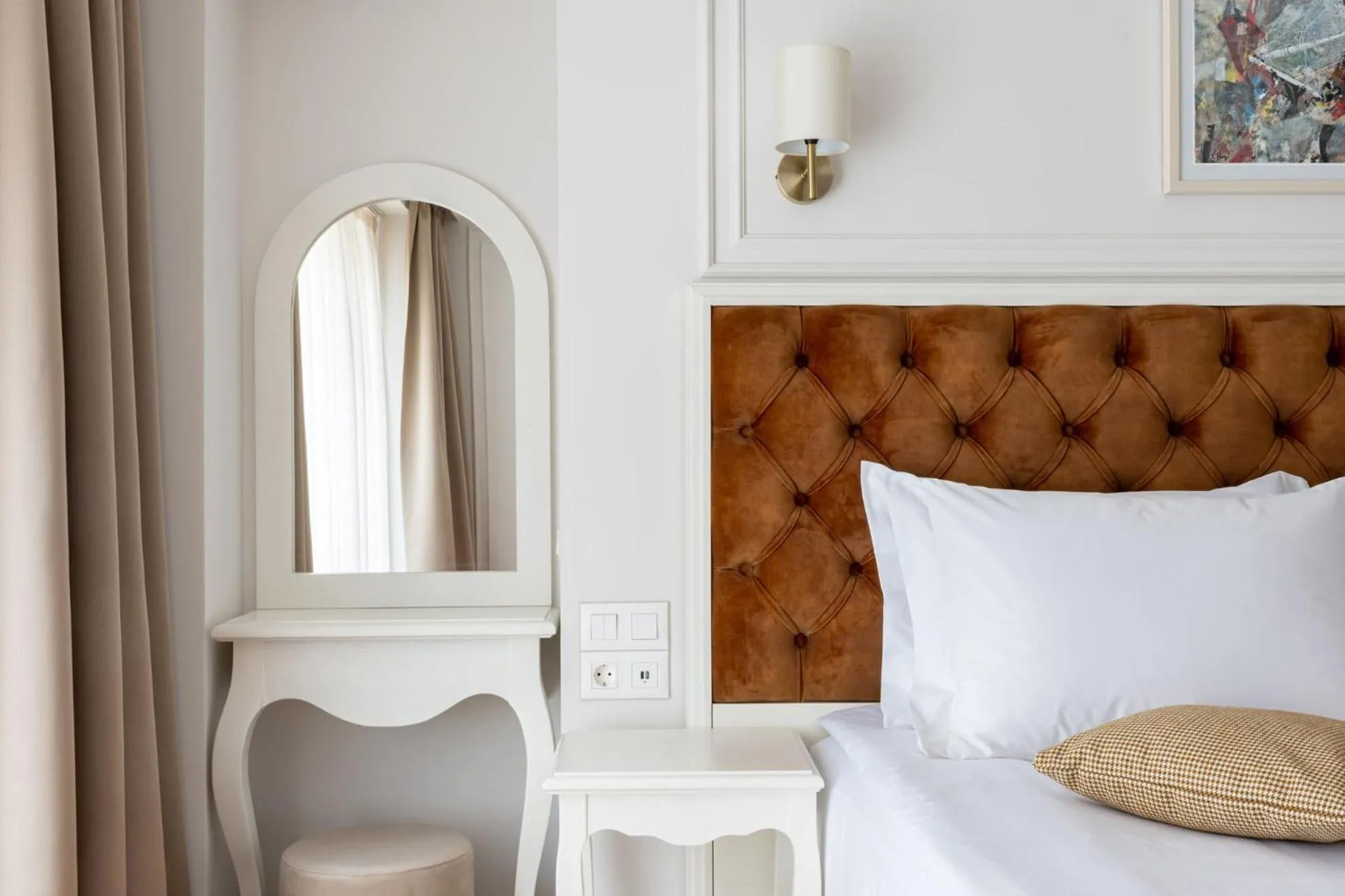 Bed in Villa Flavia Heritage Boutique Hotel