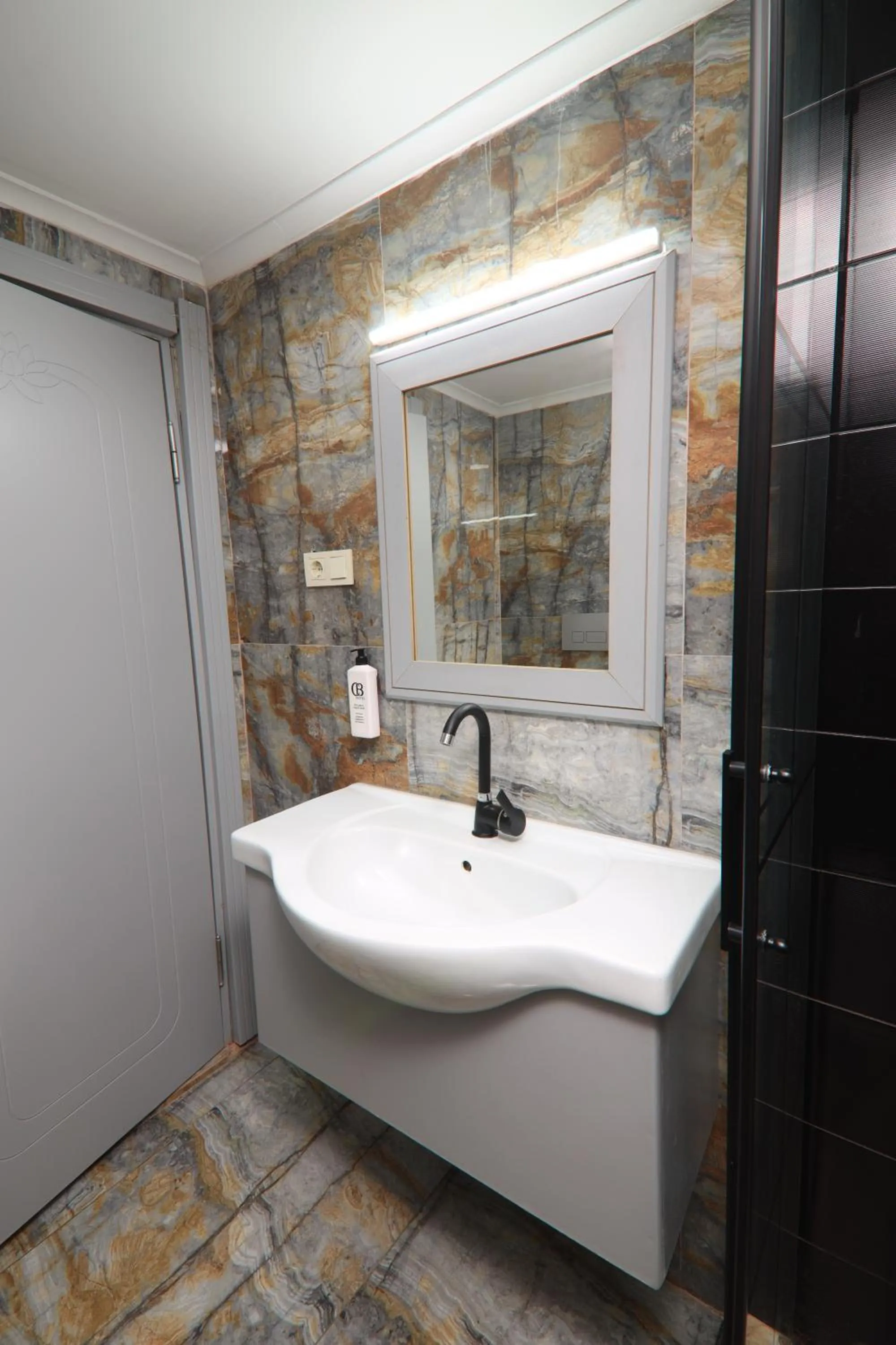 Bathroom in BALPETEK HOTEL