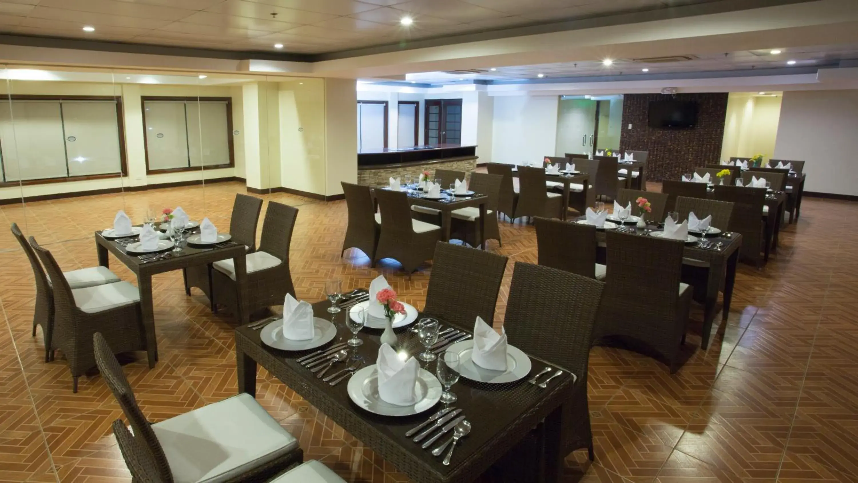 Lounge or bar in Canyon Cove Hotel and Spa Lounge or bar in Canyon Cove Hotel and Spa