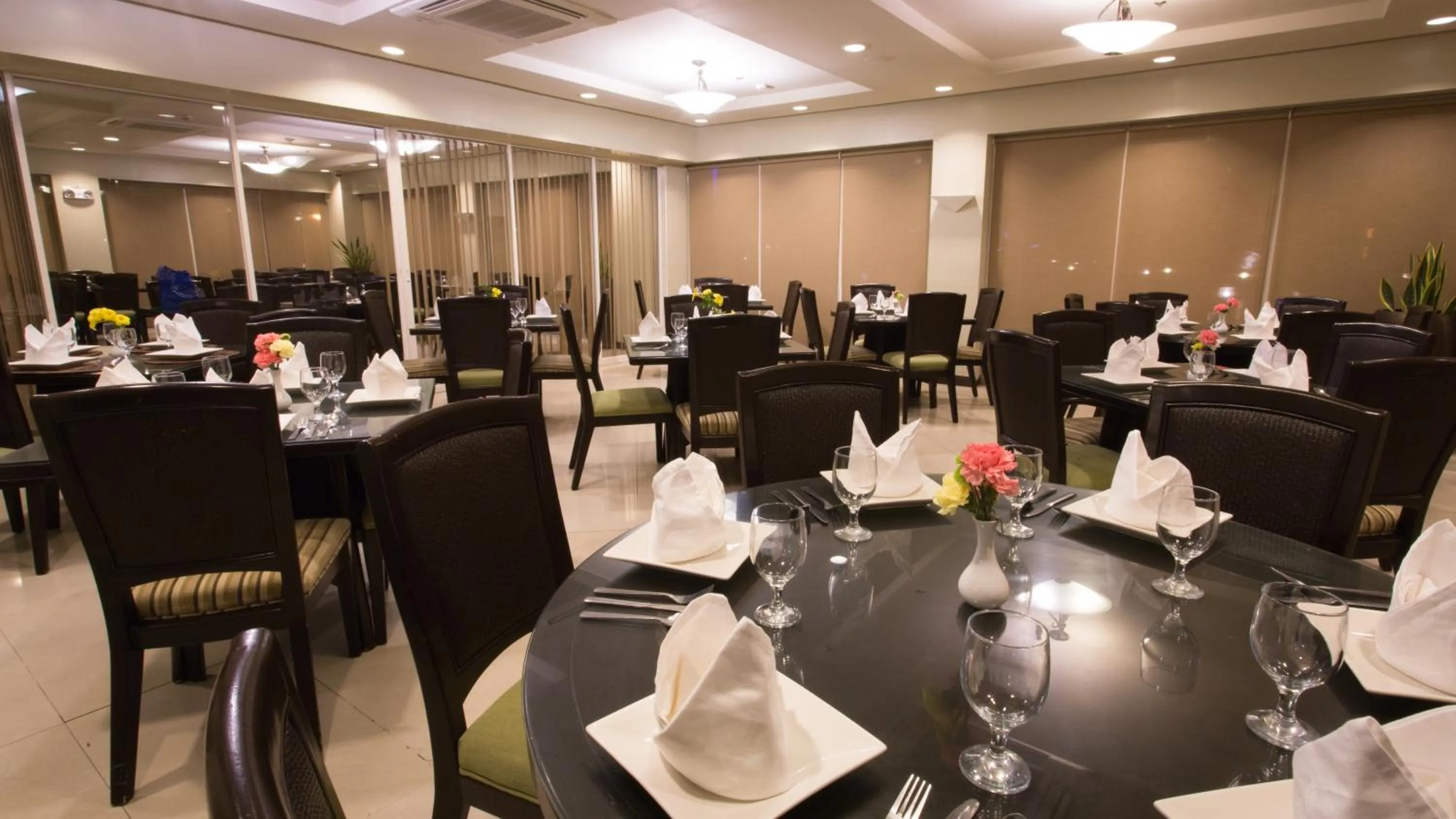 Restaurant/places to eat in Canyon Cove Hotel and Spa