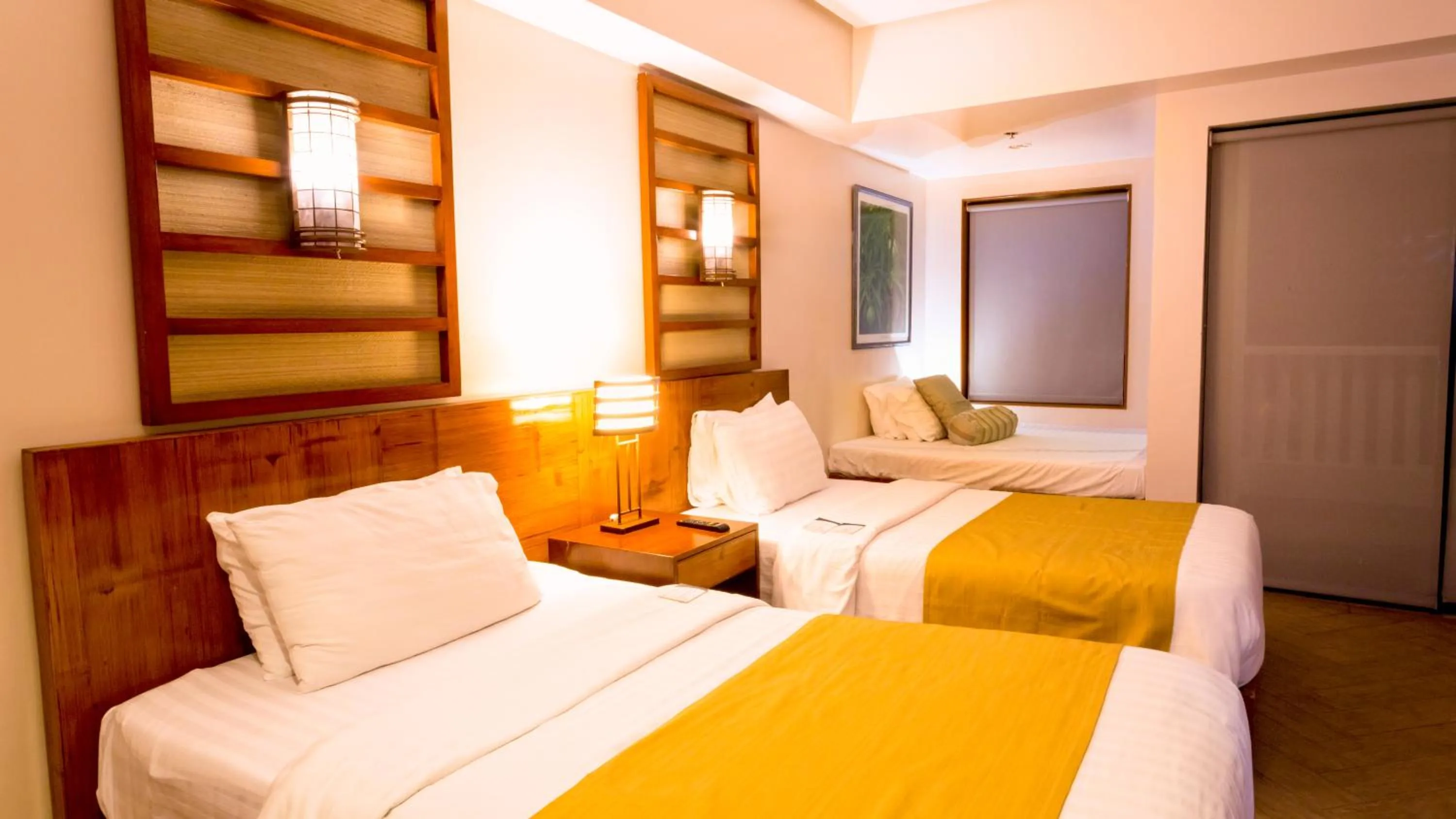 Bed in Canyon Cove Hotel and Spa