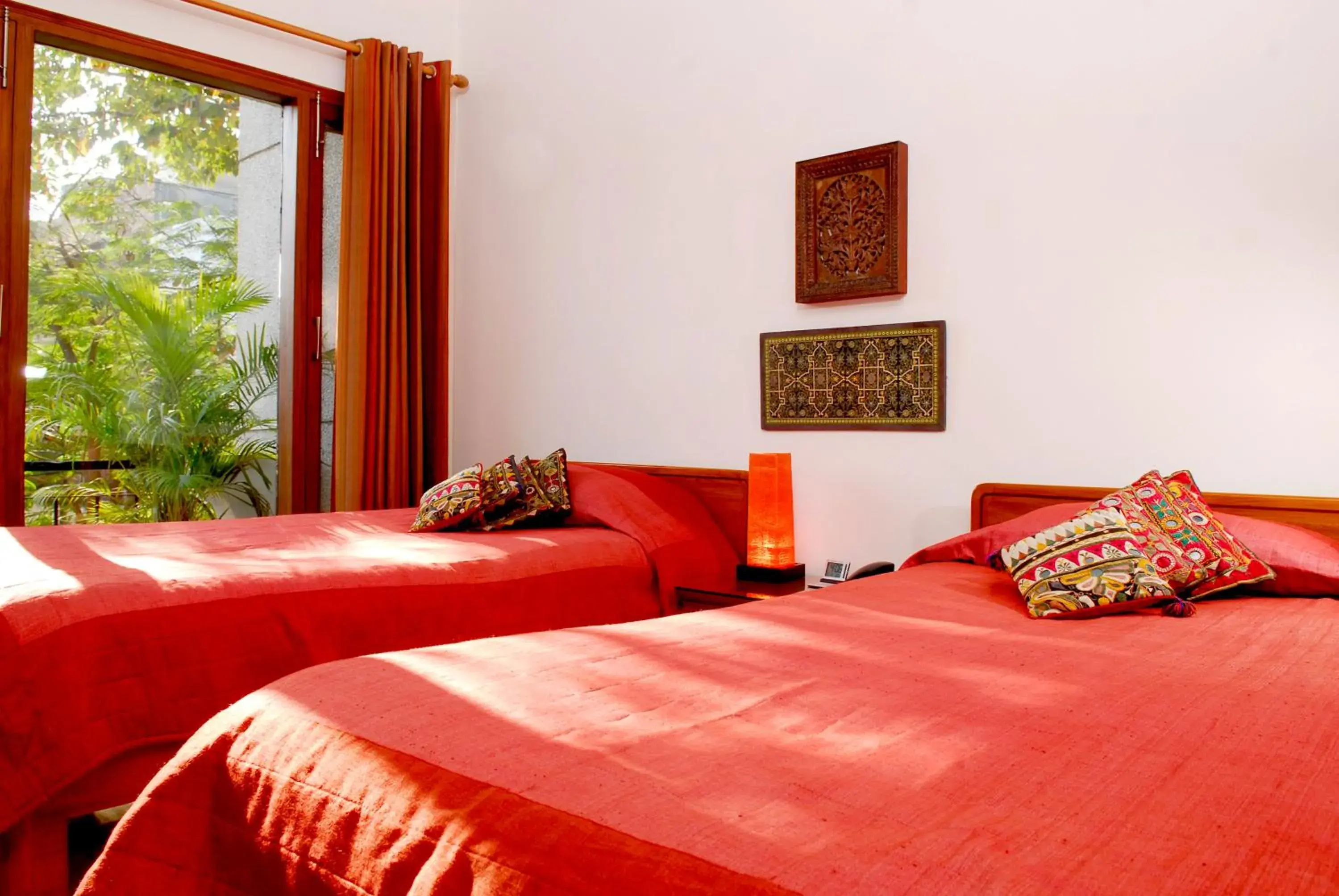 Photo of the whole room, Bed in Thikana Delhi ( Boutique B&B)