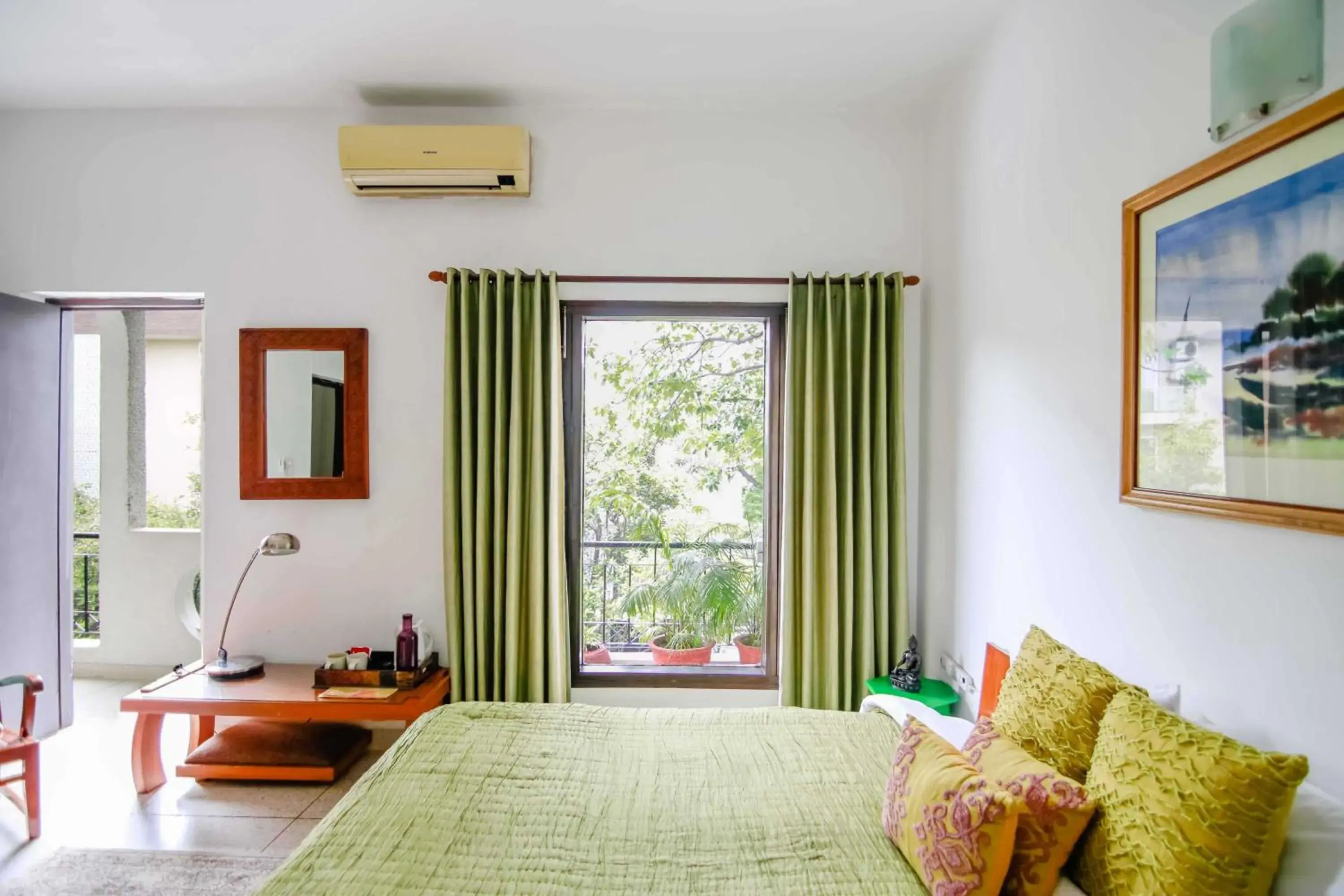 Bedroom in Thikana Delhi ( Boutique B&B)