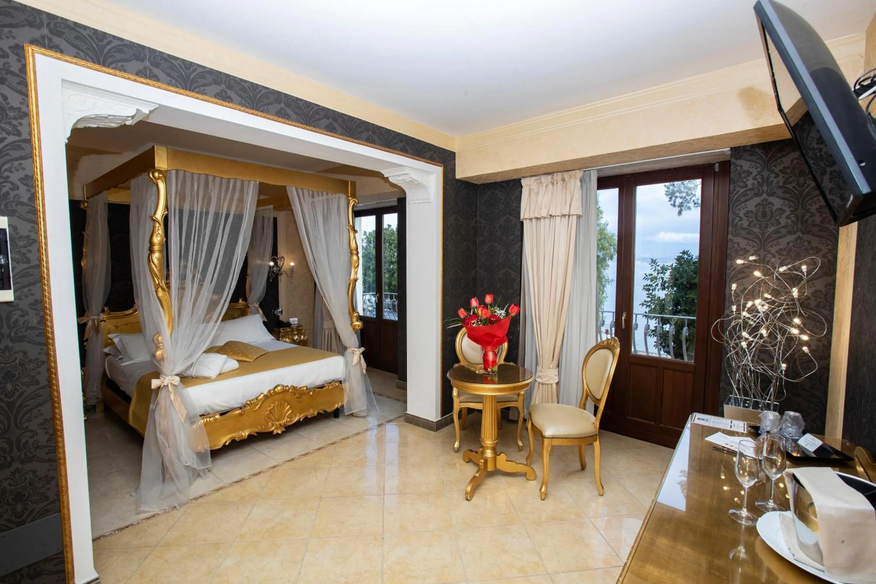 Photo of the whole room, Bed in Hotel Il Principe